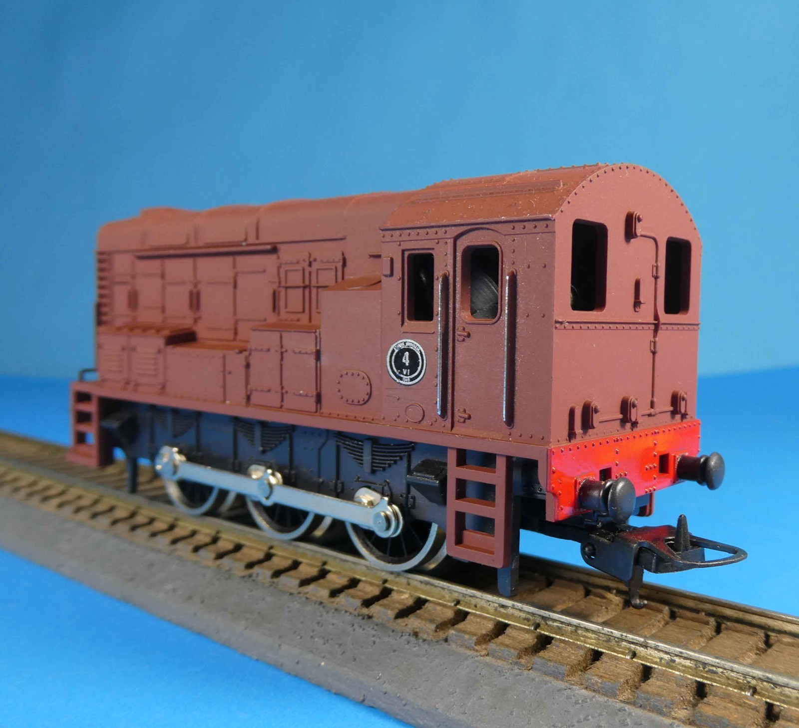 LIMA HO/OO SWEDISH BROWN DIESEL SHUNTING LOCOMOTIVE 205123MG – OB – 1983