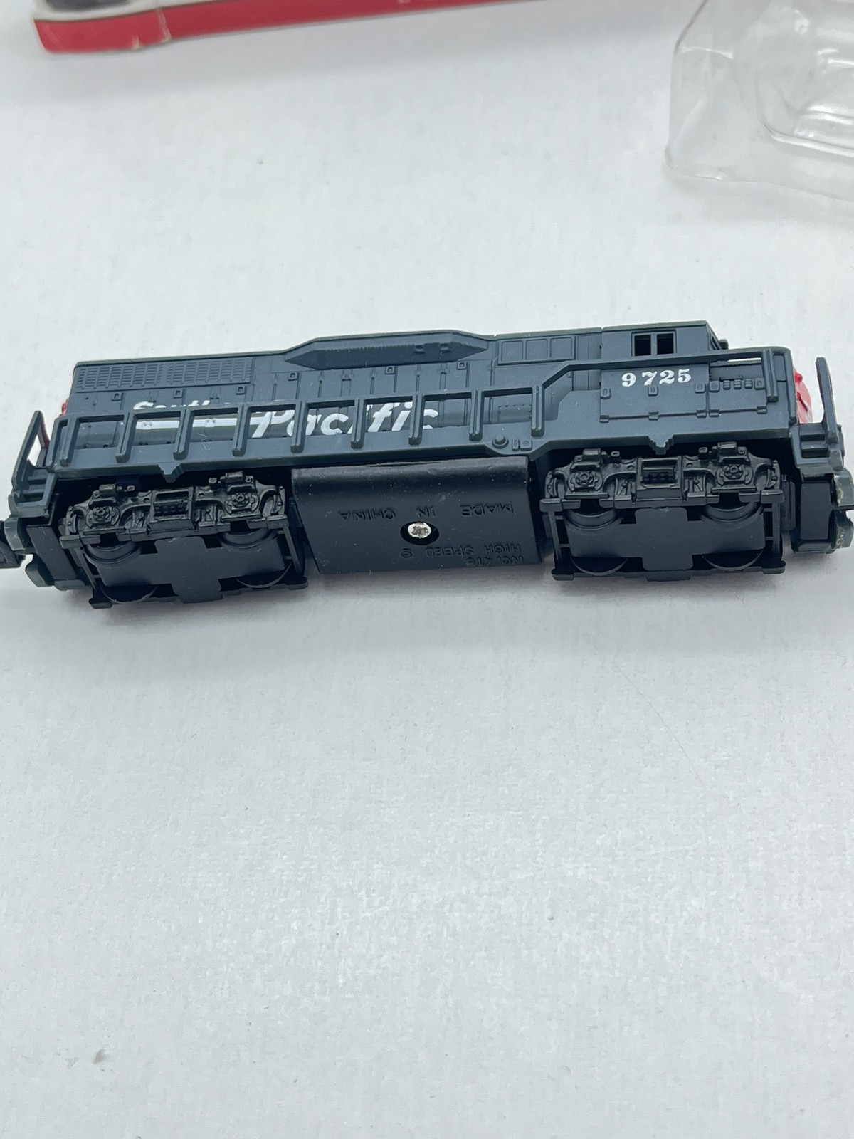 High Speed Metal N Scale Southern Pacific No. 418 Locomotive #9725