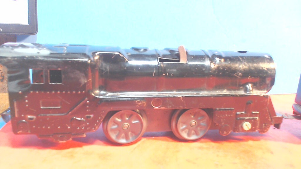 Vintage- MARX–1940s-? TIN LITHO-New York Central-2 cars -1 Locomotive-TRAIN SET