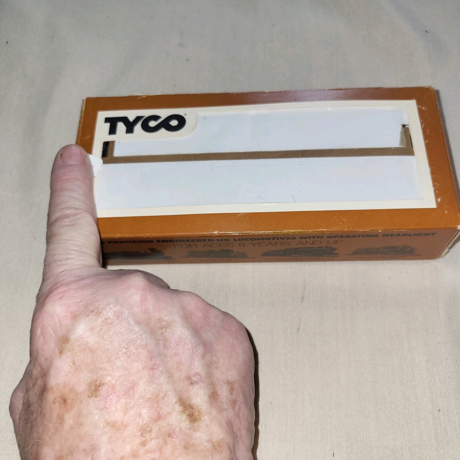 TYCO H O SCALE SILVER VIRGINIAN COAL HOPPER CAR VGN 2610. A