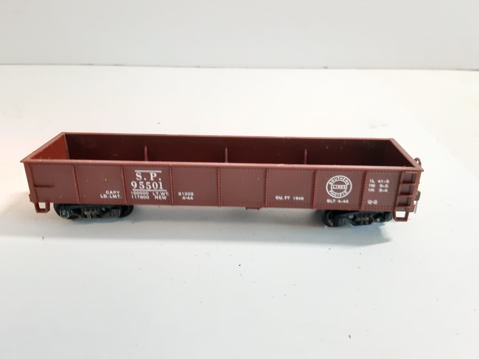 Vtg Lot Of 8 Box Cars, Tanker Cars, Flat Cars, Gondola See Description (4)