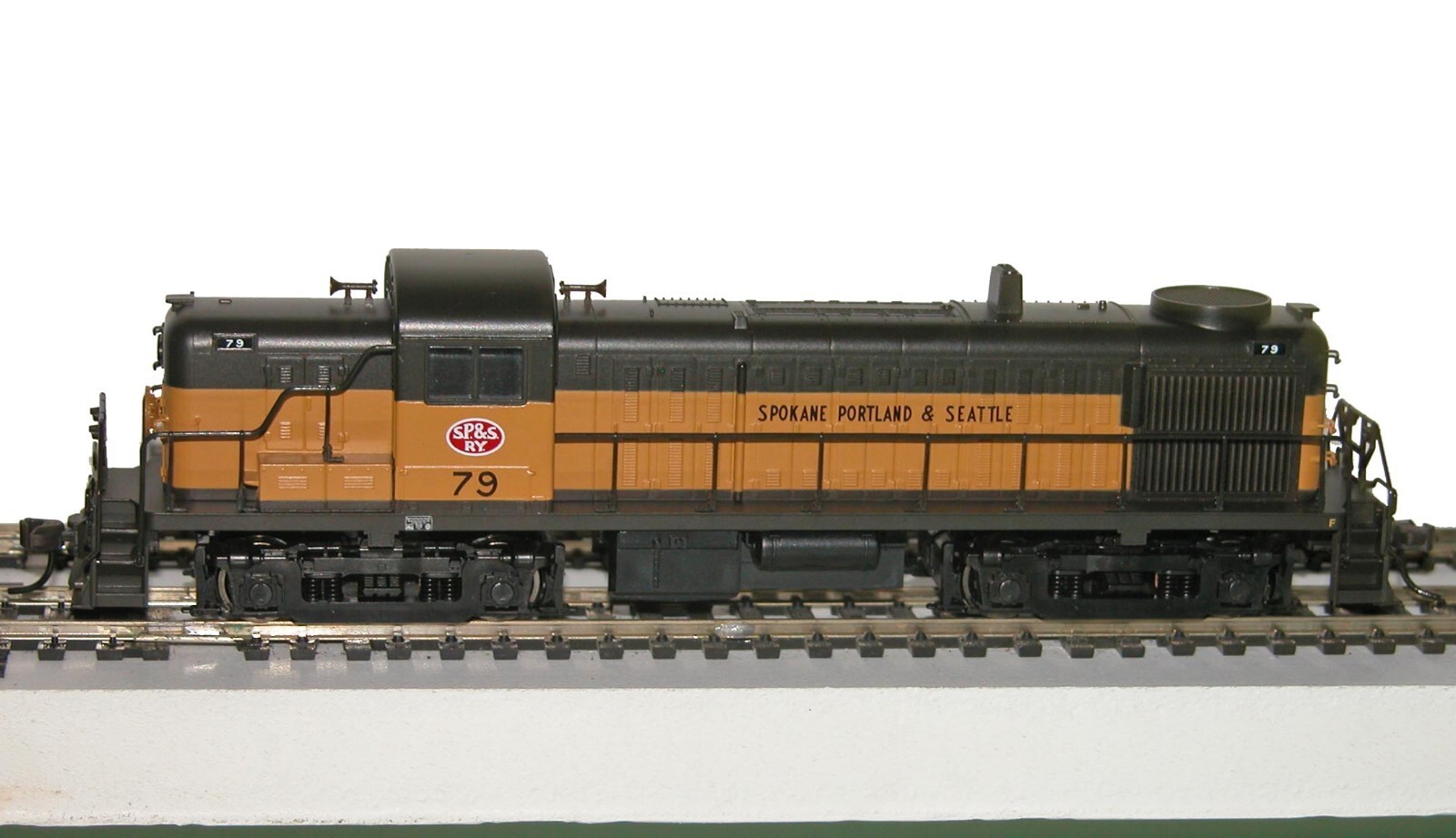 HO ATLAS 8477 ALCO RS-3 LOCOMOTIVE SPOKANE PORTLAND & SEATTLE SP&S # 79