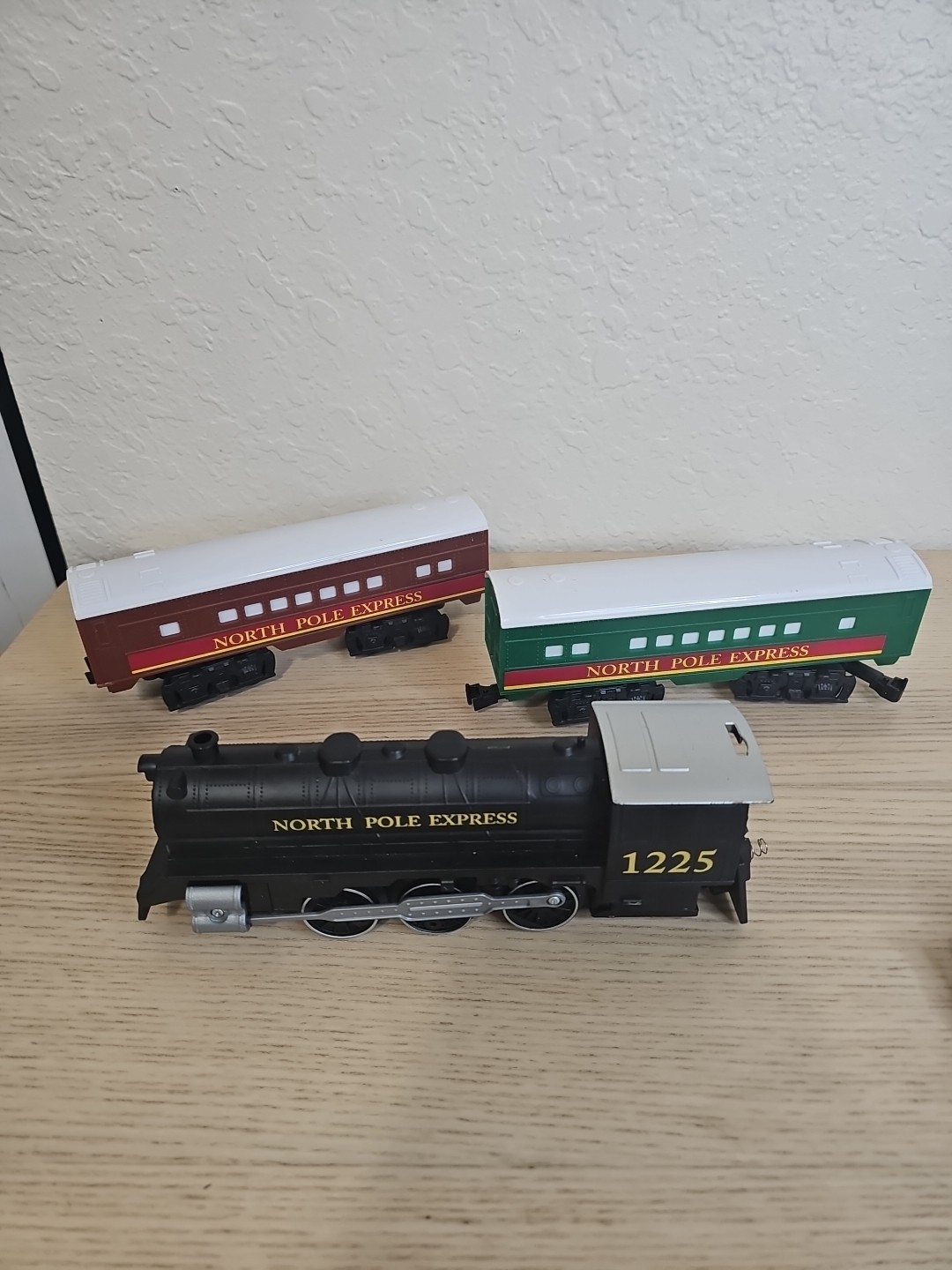 North Pole Express Toy Train Set Locomotive 1225 + 2 Cars Christmas Holiday