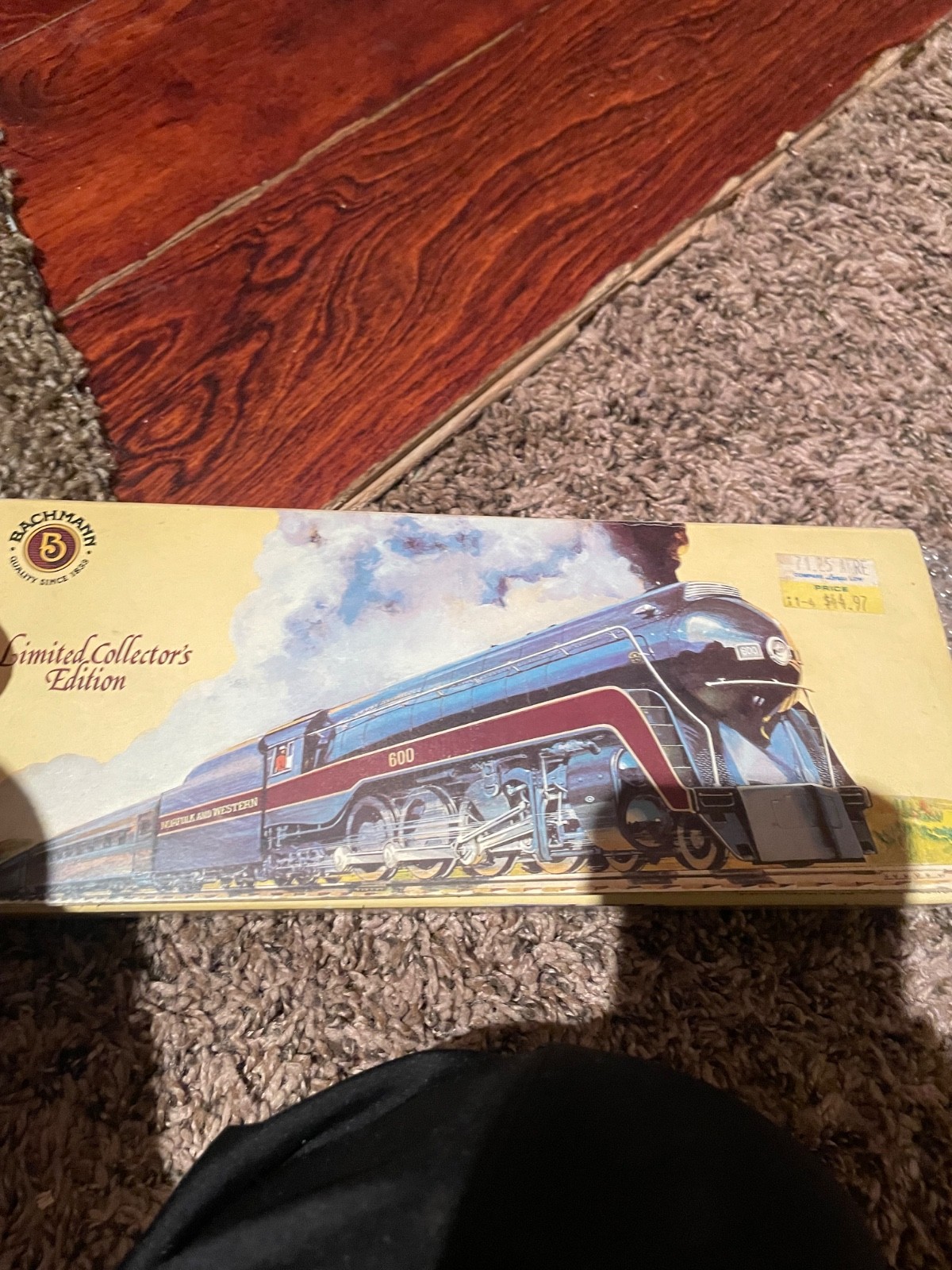 Collect: N GAUGE NORTHFOLK AND WESTERN SPECIAL EDITION LOCOMOTIVE + BONUS $5.00