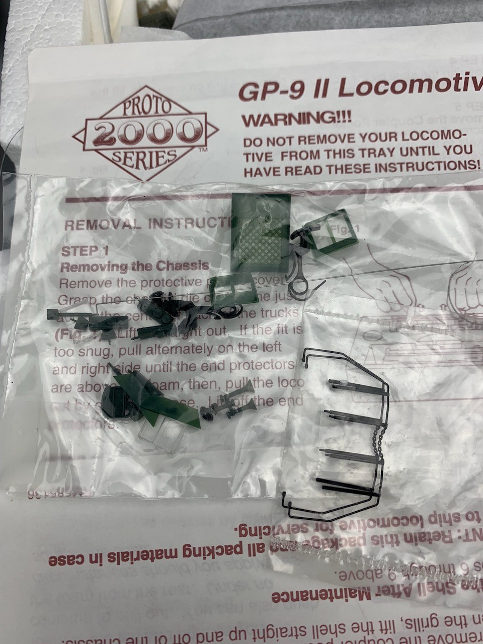 HO Proto2000 GP7 PhII Diesel Locomotive Reading #633 HO8380