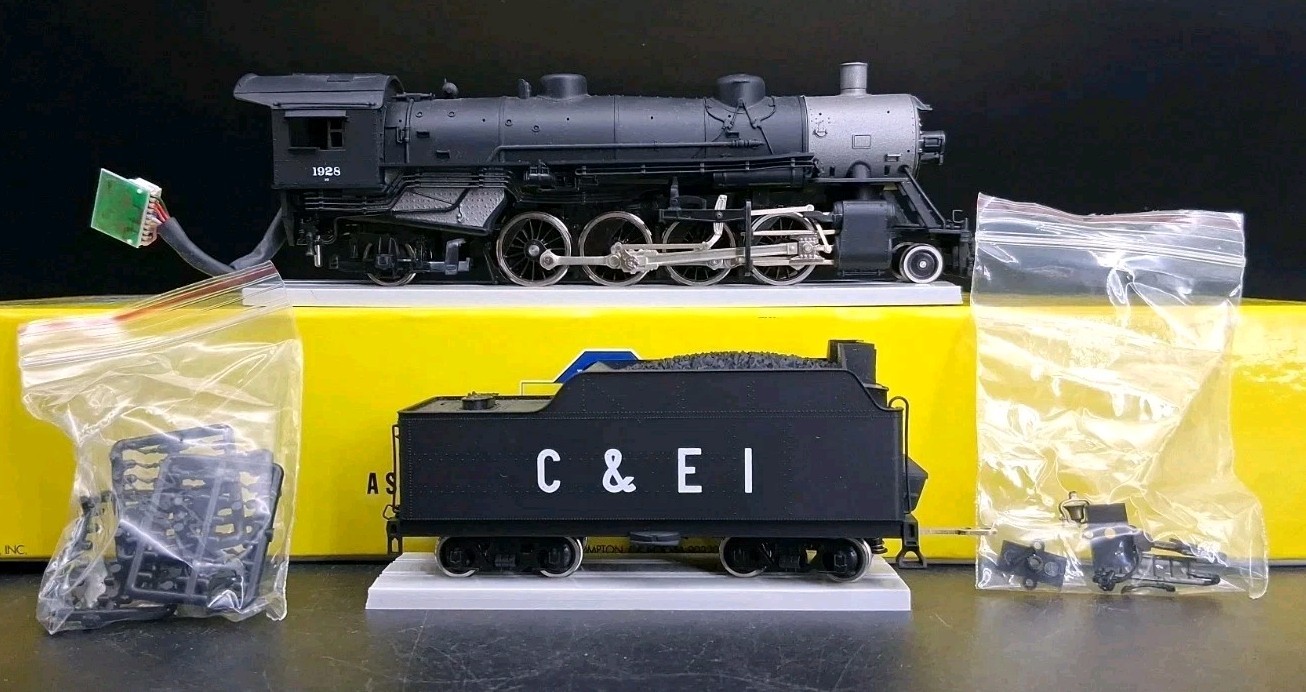 HO Athearn Genesis G9021 USRA 2-8-2 CHICAGO & EASTERN ILLINOIS C&EI