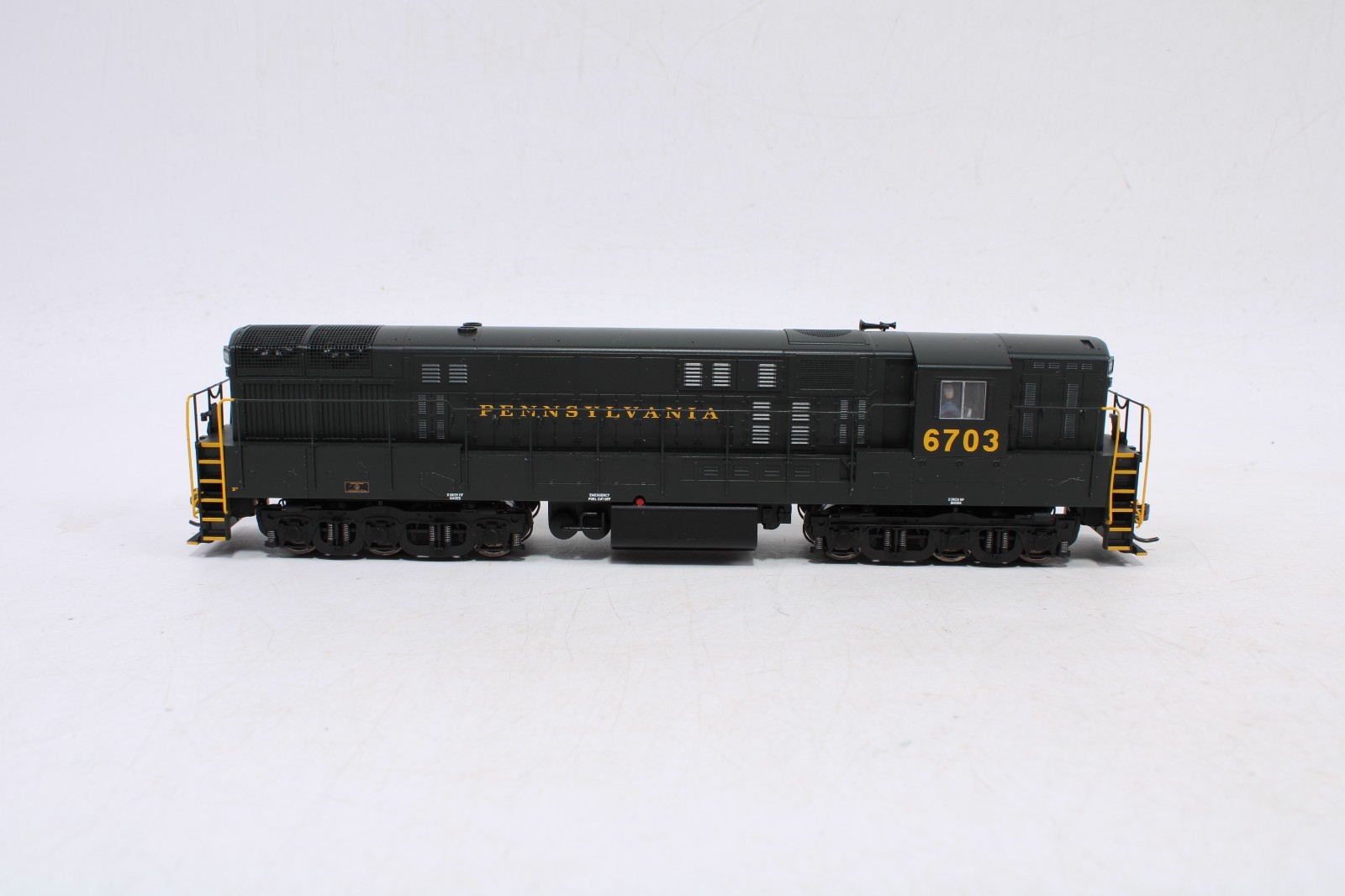 Atlas HO Scale 10004143 FM H-24-66 Locomotive Pennsylvania #6703 DCC/LokSound
