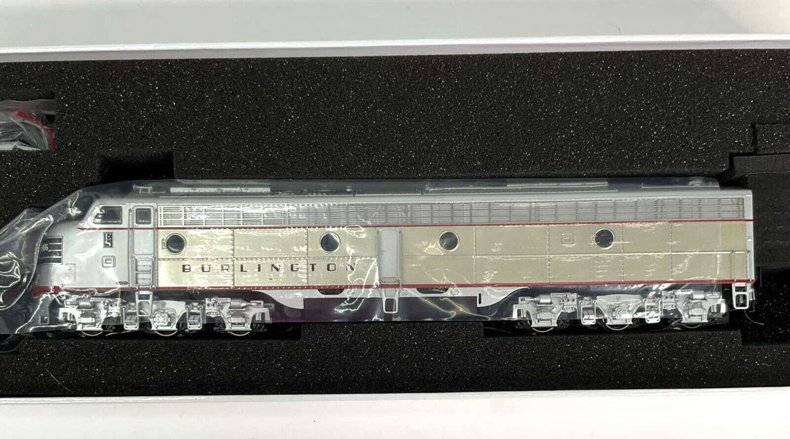 Paragon 2 Series HO Scale Dual Mode Sound & Operation For DC & DCC 2748 – NEW