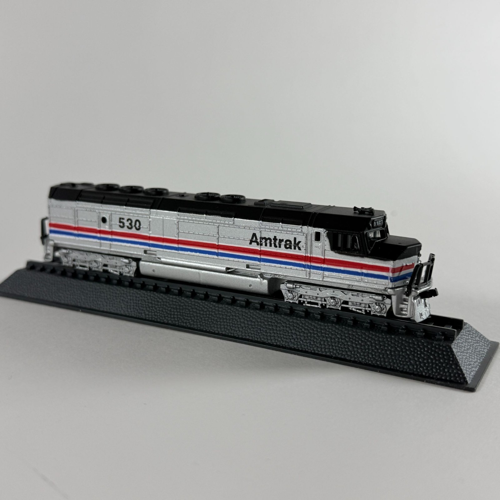 Amtrak 530 EMD FP45 N Scale Diecast Locomotive Model Silver/Black/Red/Blue