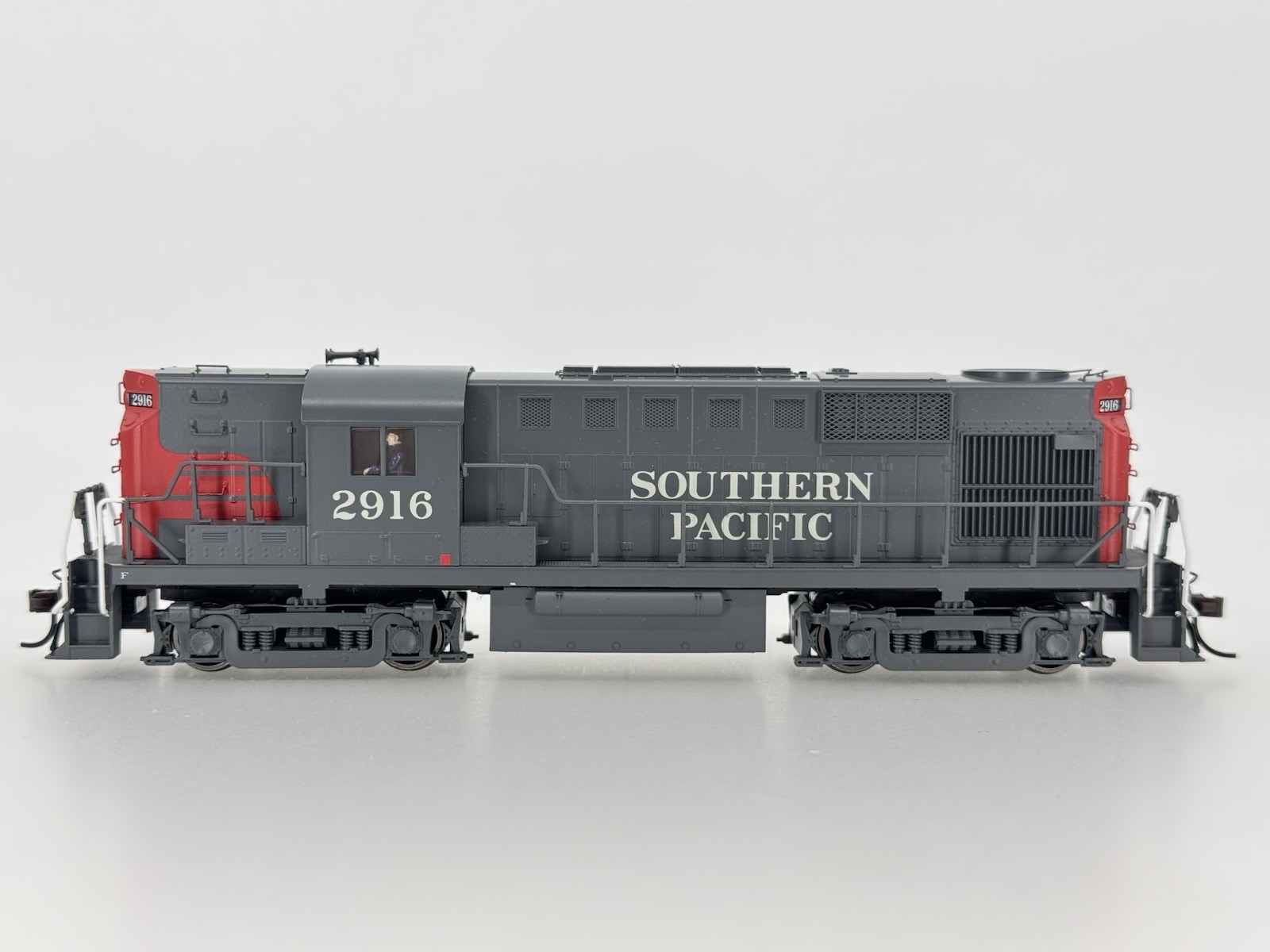 HO Atlas Classic 10002882 Southern Pacific Alco RS-11 Diesel Locomotive SP #2916