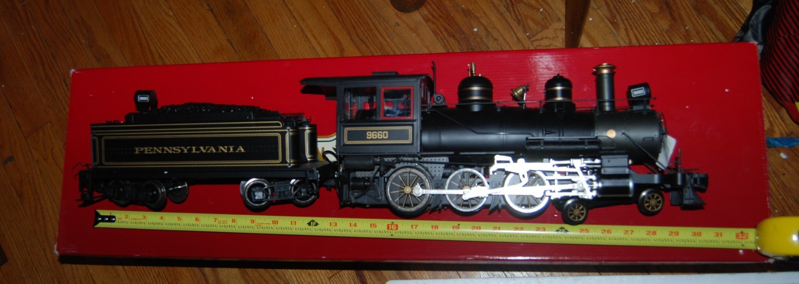 Bachmann Big Haulers 81099 Narrow Guage 4-6-0 Anniversary Steam Locomotive