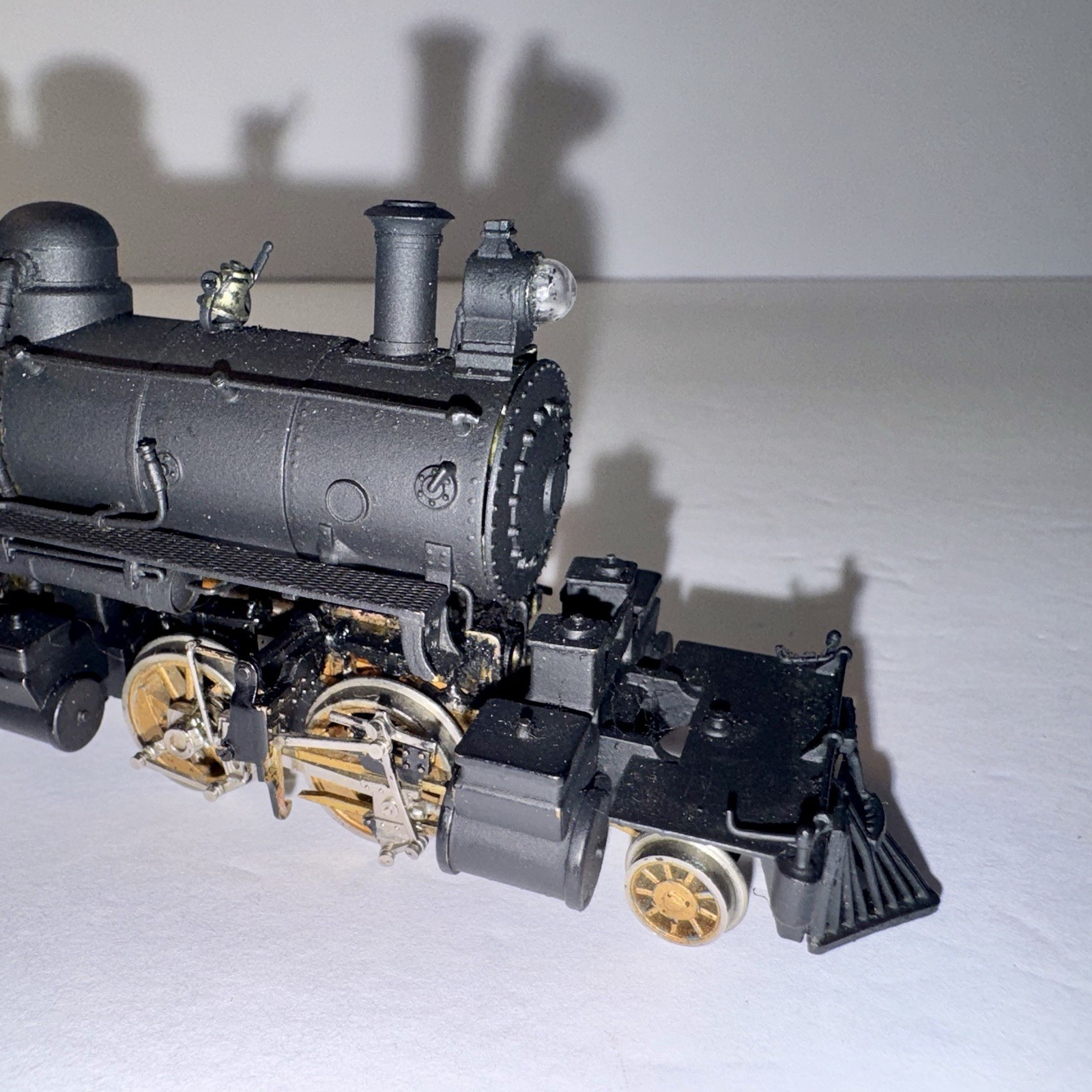HO BRASS AKANE BALDWIN 2-4-4-2-LOCO & TENDER PAINTED VINTAGE