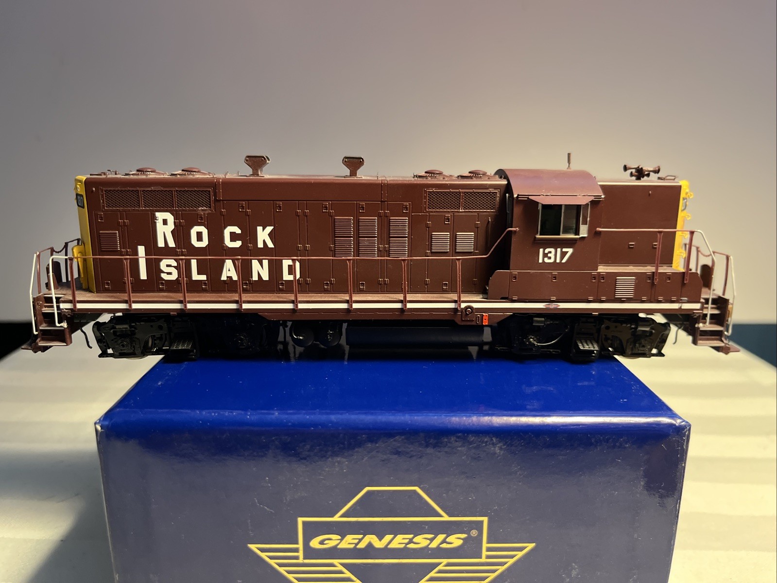 HO Scale Athearn Genesis Rock Island GP9 #1317 DCC/Sound TESTED