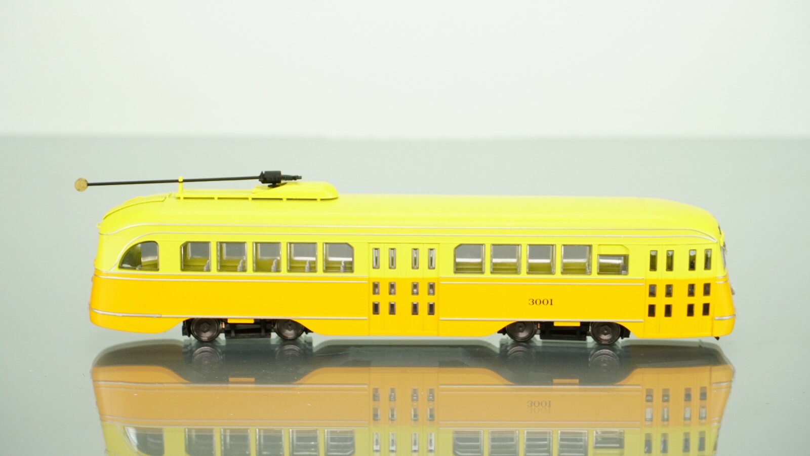 Con-Cor PCC Streetcar 1936-1970 Los Angeles DCC Ready HOn3 Scale