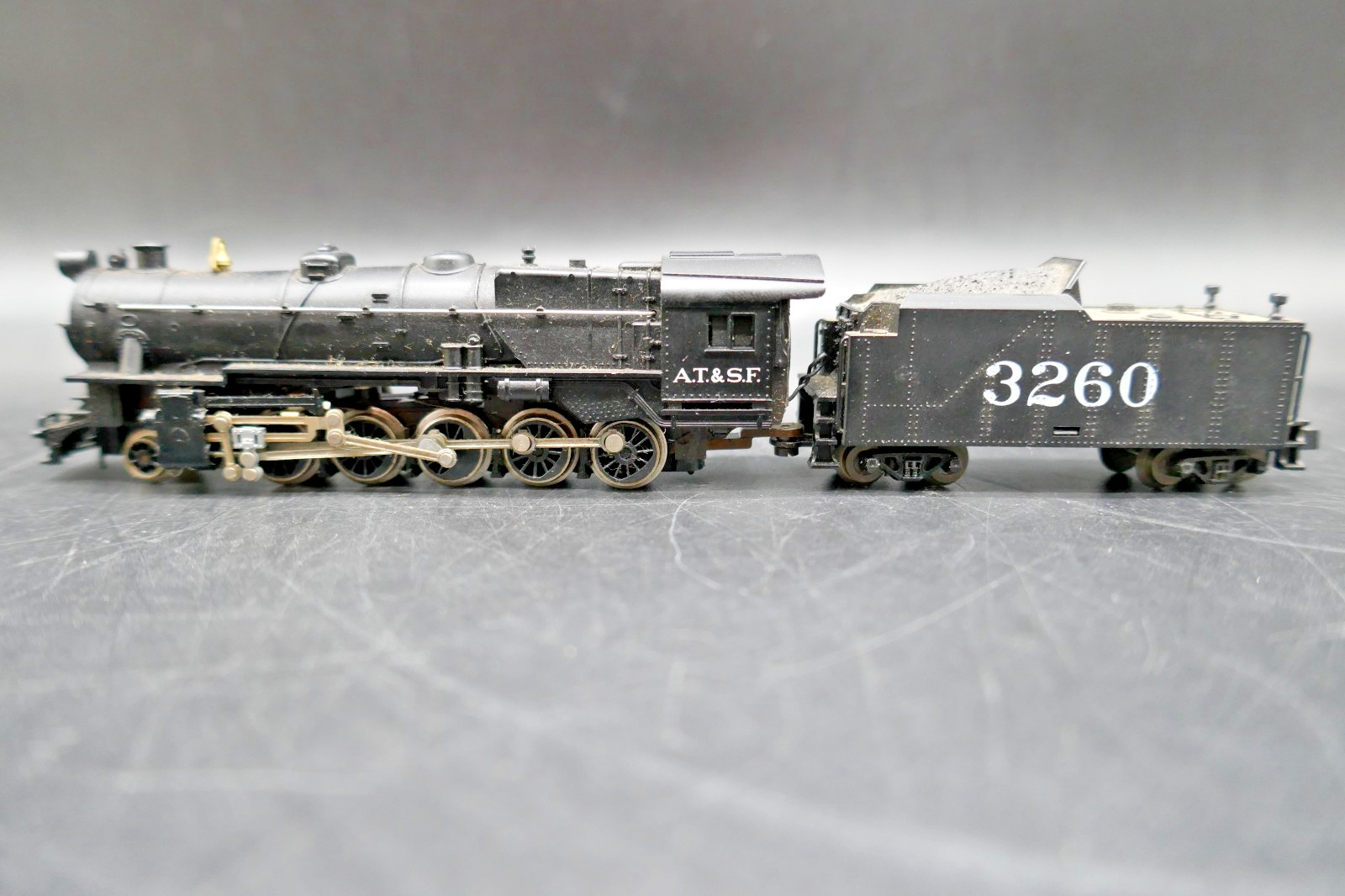 N Minitrix Santa Fe 2-10-0 Decapod Steam Locomotive – Tested & Working w/ Box