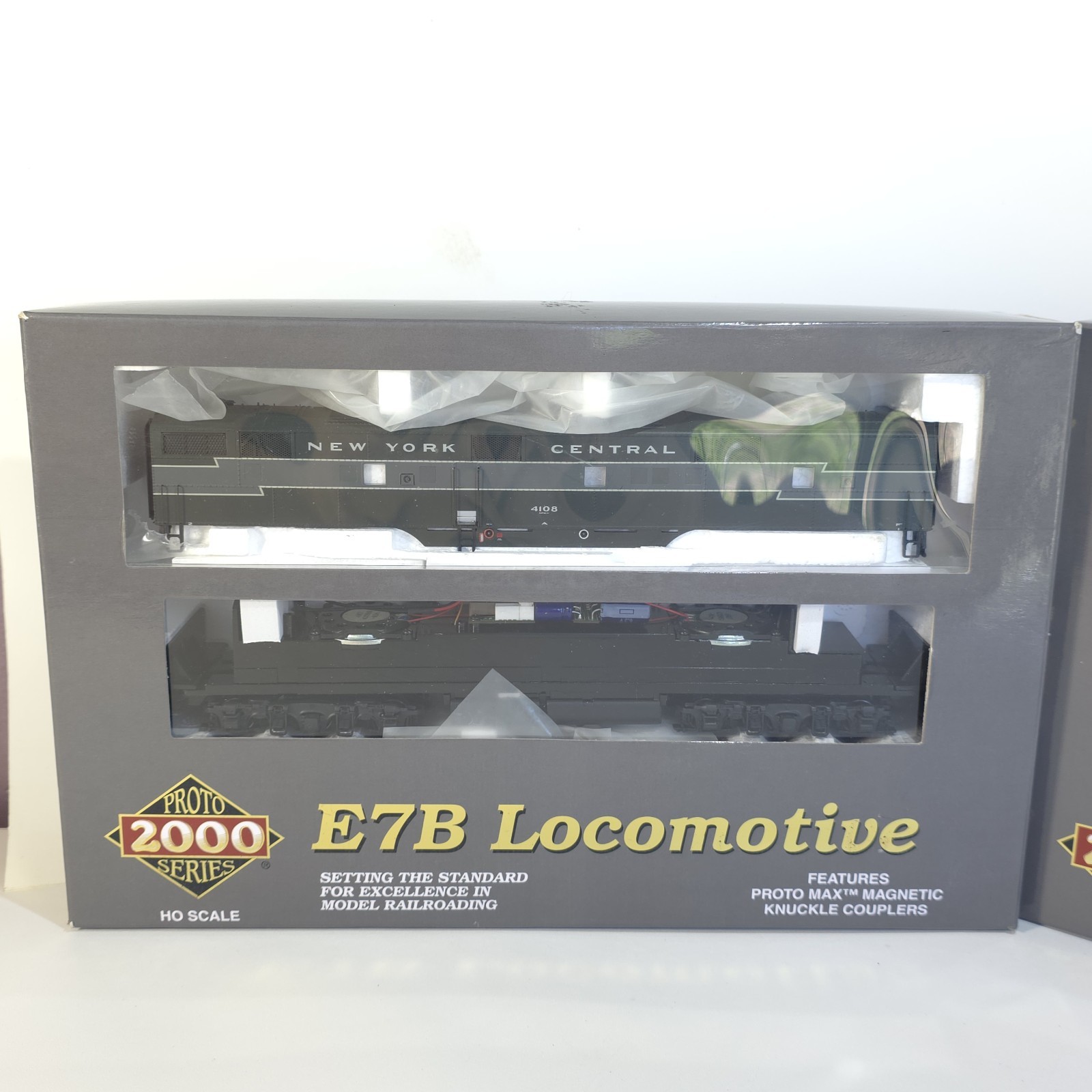 Walthers Proto 2000 HO 920-40995 NYC New York Central E7A & E7B Diesel Locomotiv