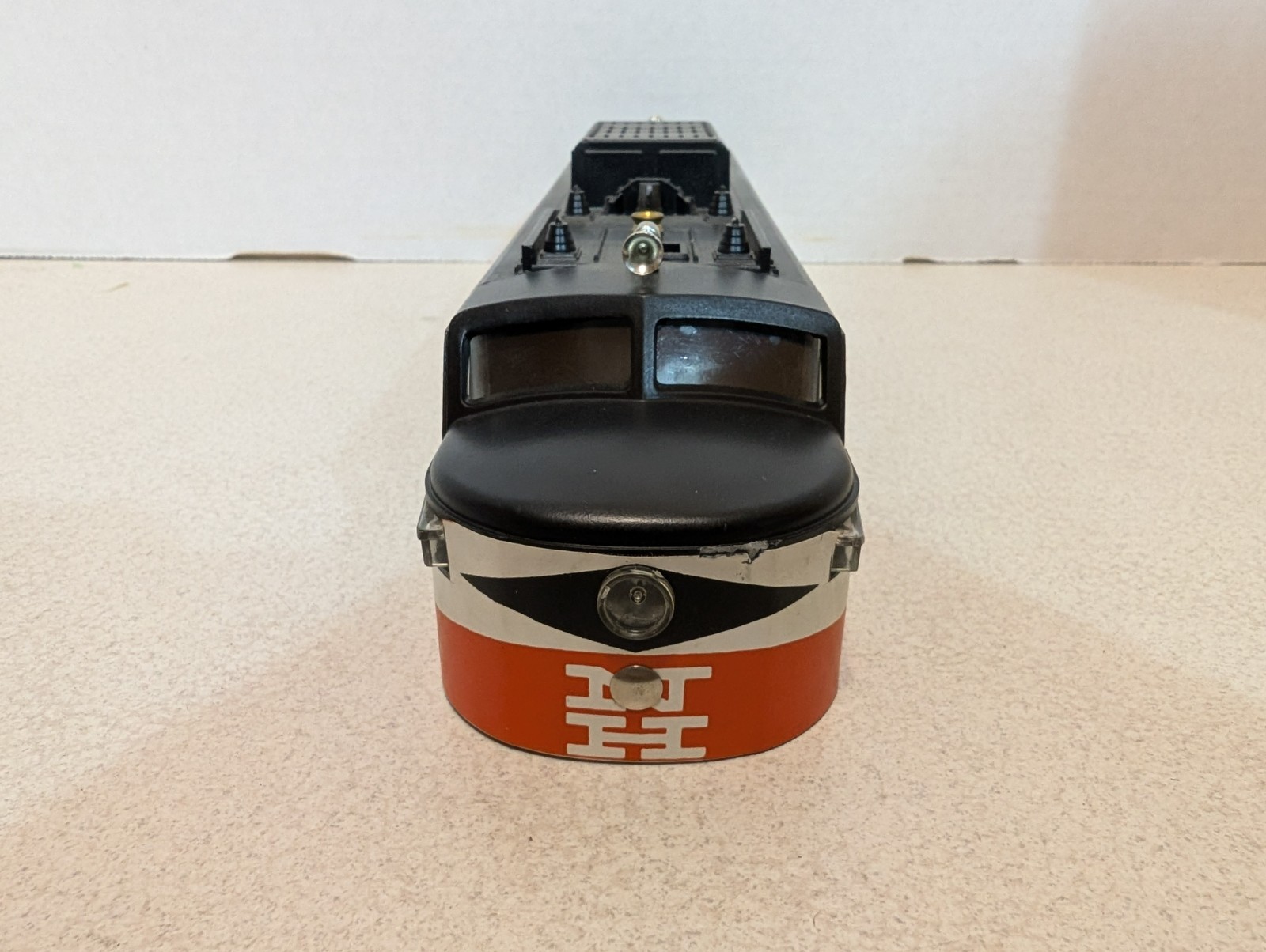 Lionel CUSTOM New Haven #2350 EP-5 Electric Locomotive Shell ~Excellent~