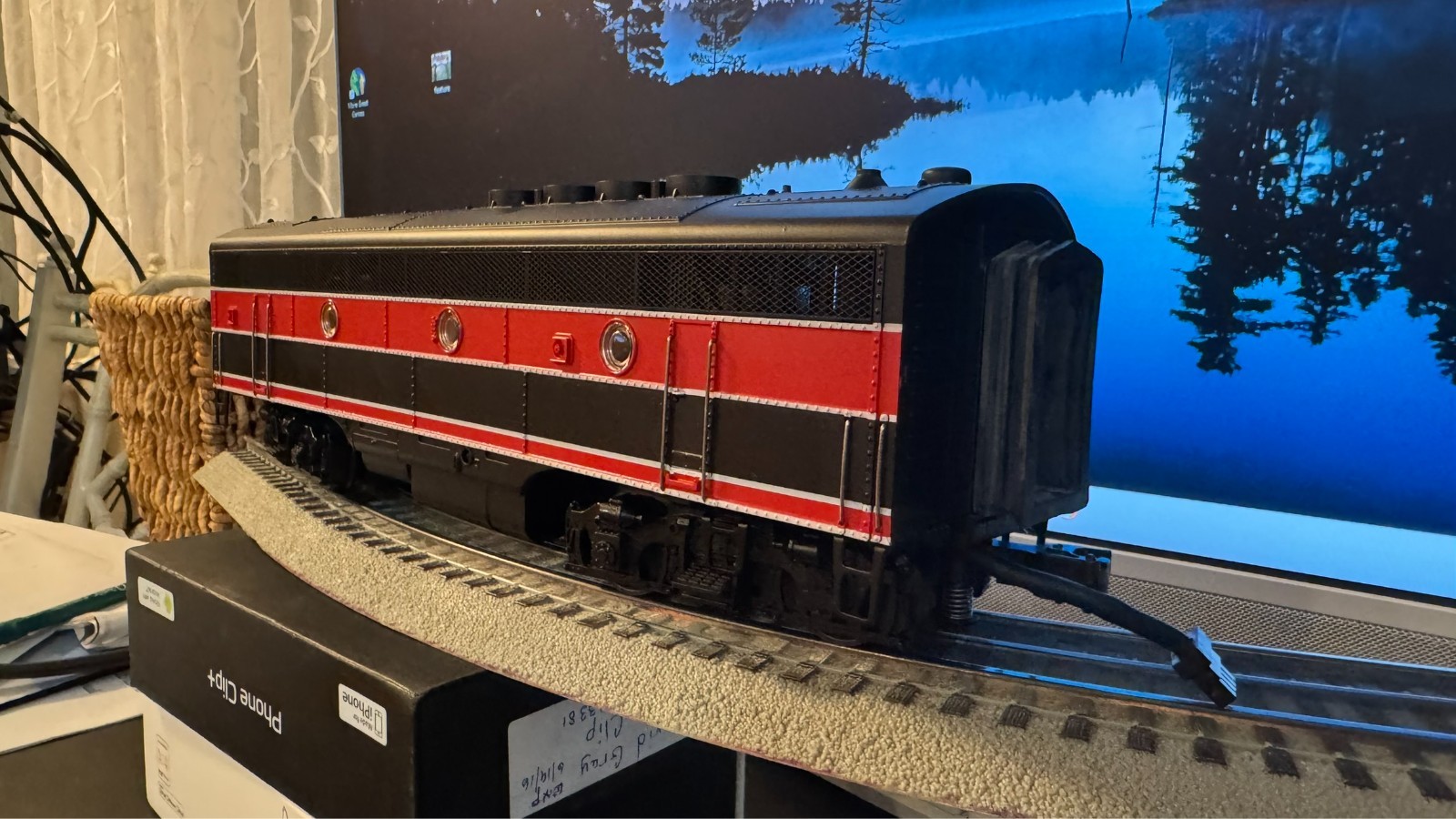MTH 20-2127-4 O Gauge Rock Island EMD F-3 Diesel powered B-Unit New in Box