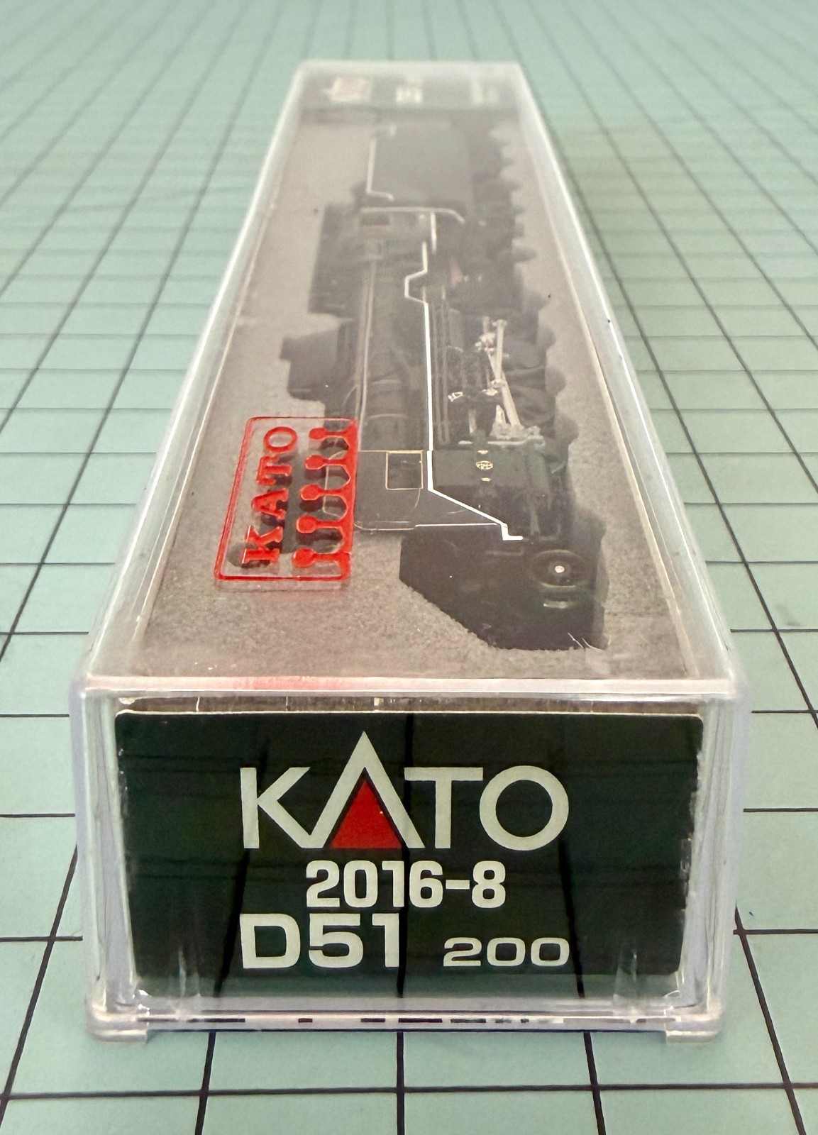 Kato 2016-8 Steam Locomotive Type D51 200 (N scale)