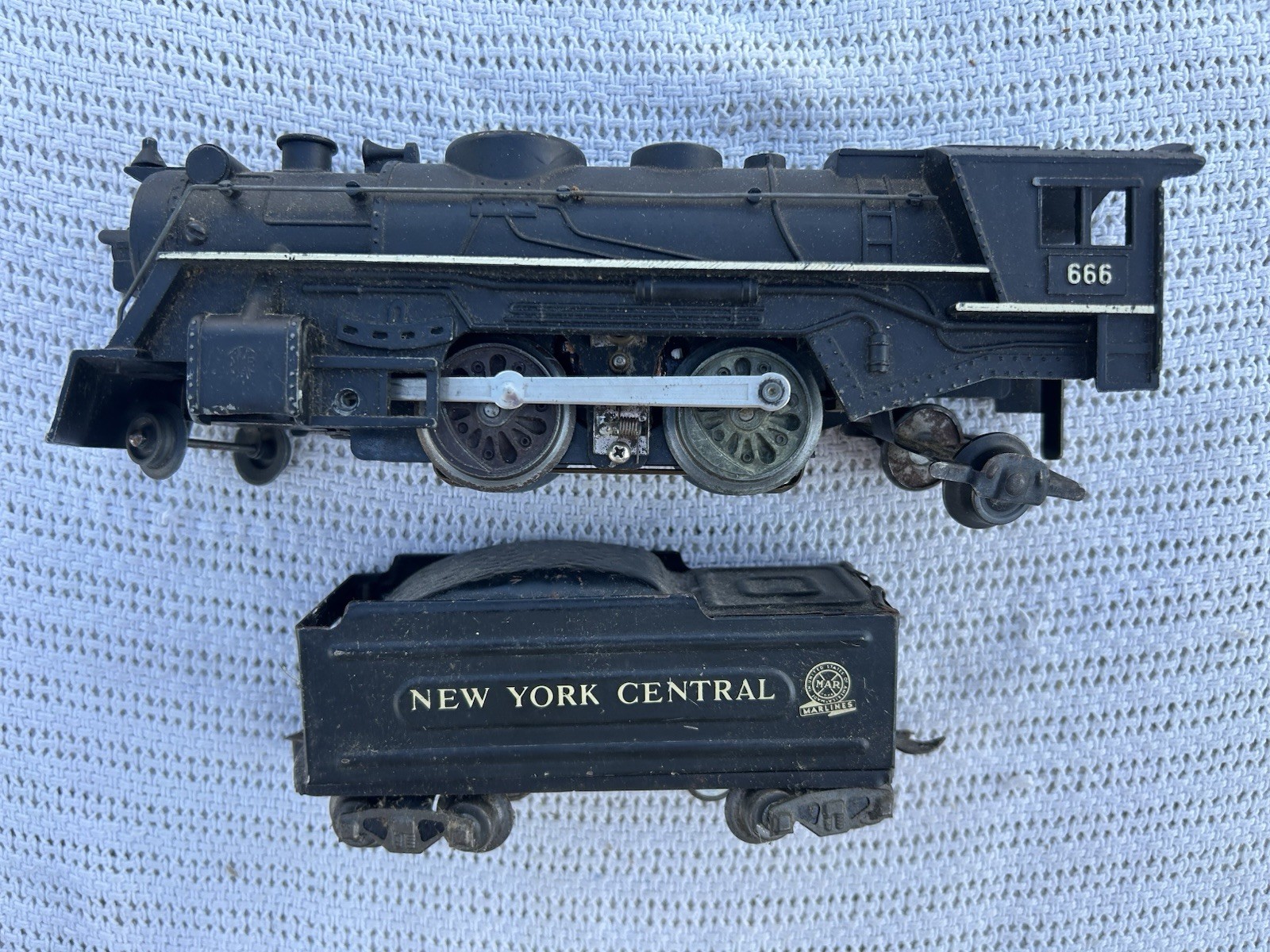O Marx Die-Cast 666 2-4-2 Steam Locomotive & Tender New York Central – (TESTED)