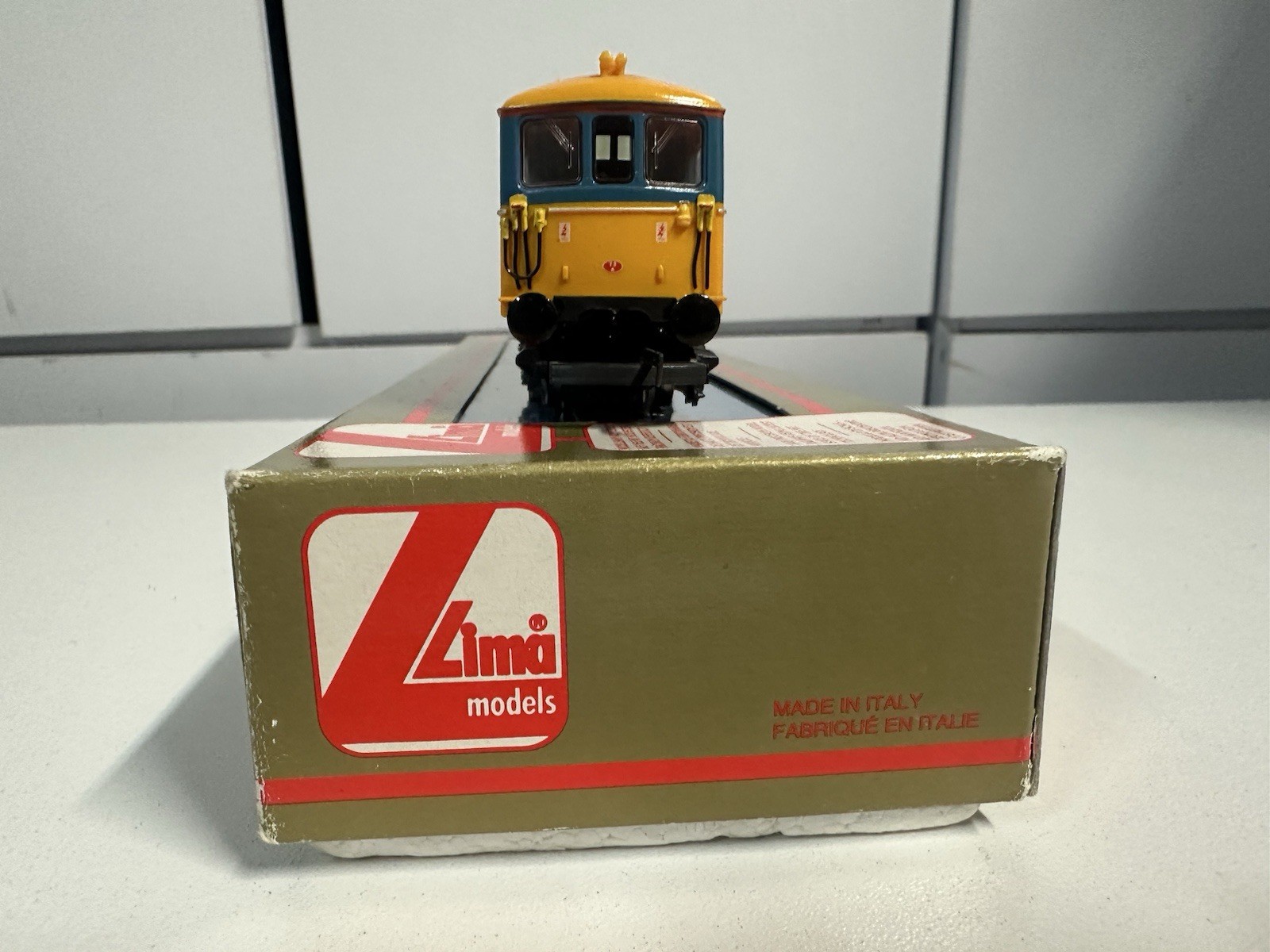LIMA CLASS 73 004 BR BLUE YELLOW BLUEBELL RAILWAYS BOXED