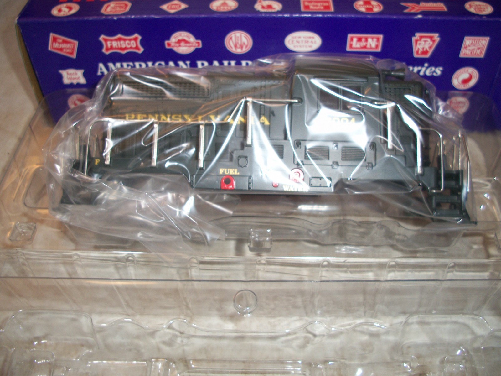 RMT PRR PENNSYLVANIA O GAUGE GP DIESEL LOCOMOTIVE SHELL ONLY CAB # 7004 RMT-4152