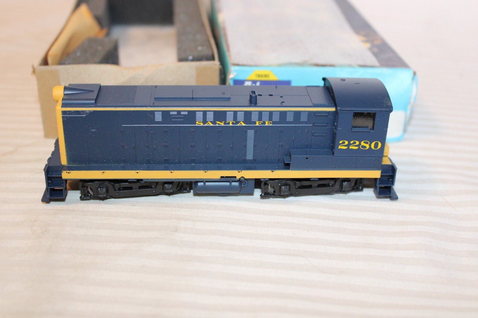 HO Scale Athearn, S-12 Diesel Locomotive, Santa Fe, Blue, #2280 – 3701