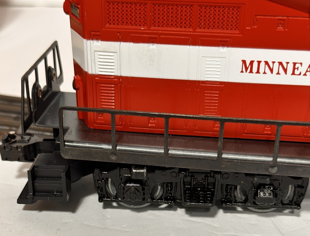 Lionel 6-8866 Minneapolis and St. Louis GP-9 Powered Diesel Locomotive #8866
