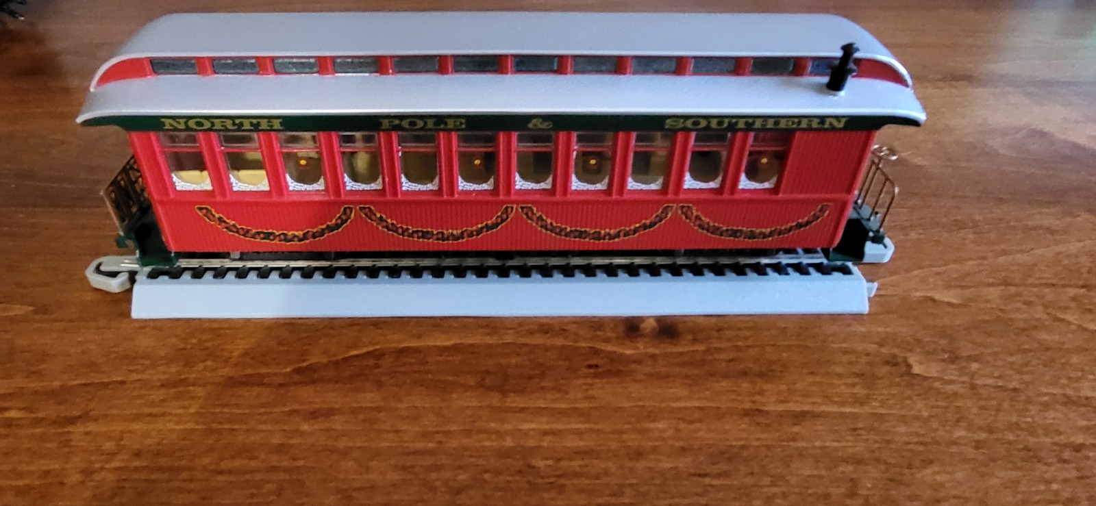 Bachmann 25227 On30 2-6-0 Mogul Standard (Spectrum) North Pole & Southern #1225