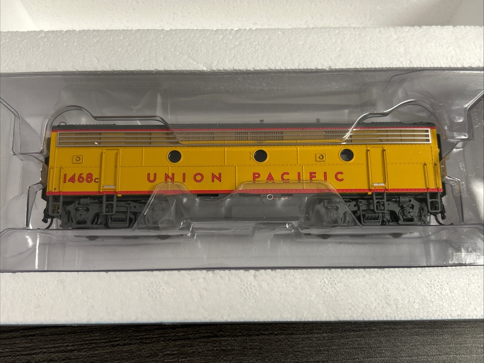 Walthers Proto HO #920-40918 F7B Locomotive Union Pacific #1468C w/DCC/Snd – CC