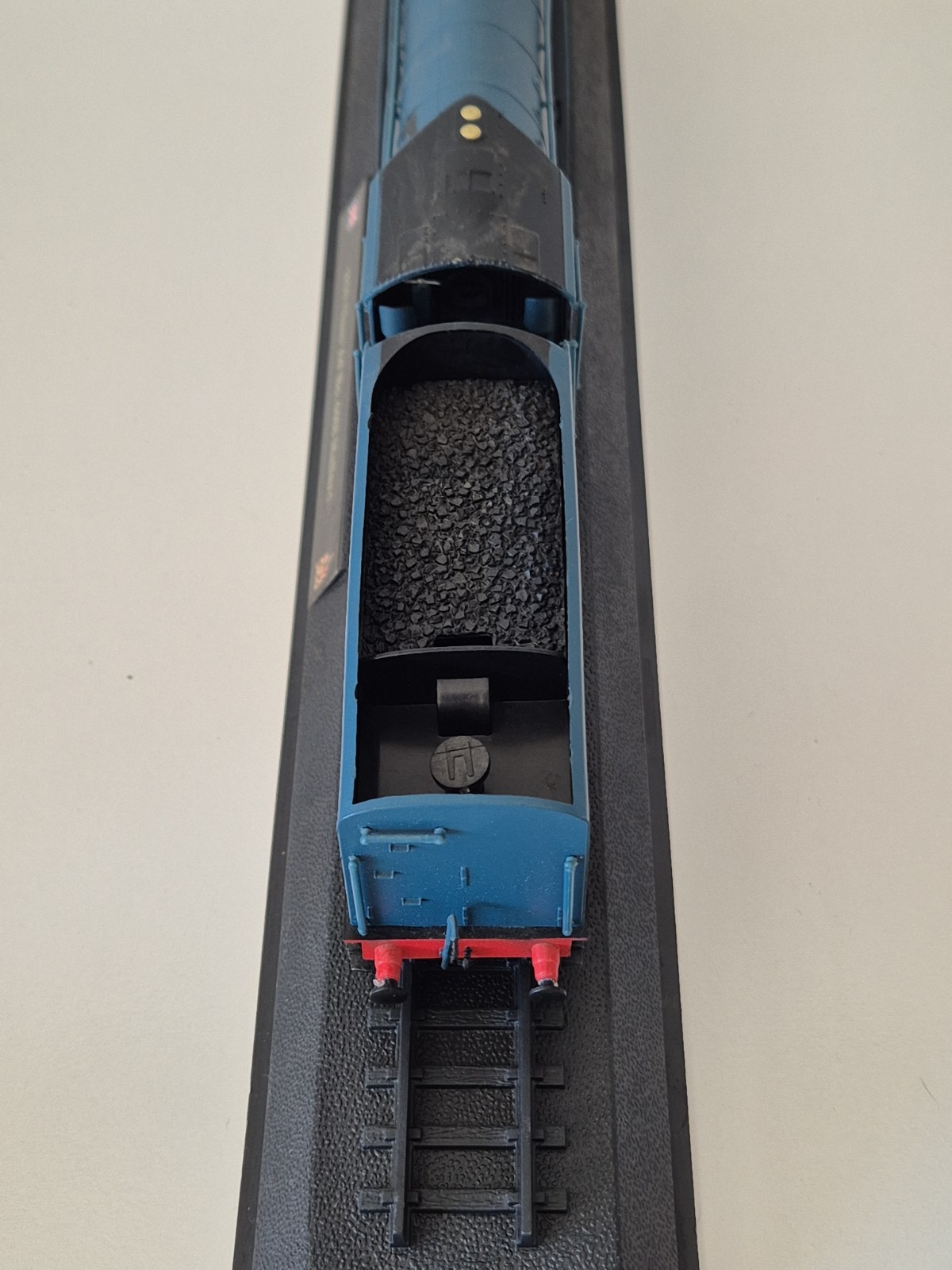 Vintage Mallard Model Train 1938 Class A4 No. 4468 On Stand.