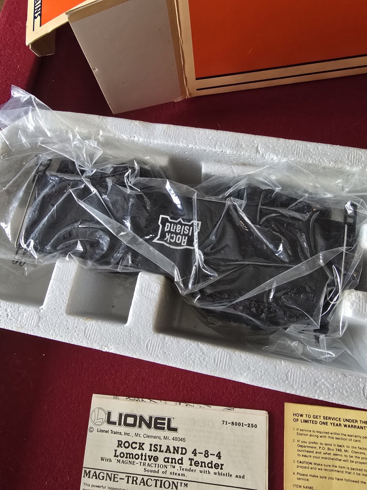 LIONEL 18001 ROCK ISLAND 4-8-4 LOCO & TENDER W SMOKE & SOUND IN BOX
