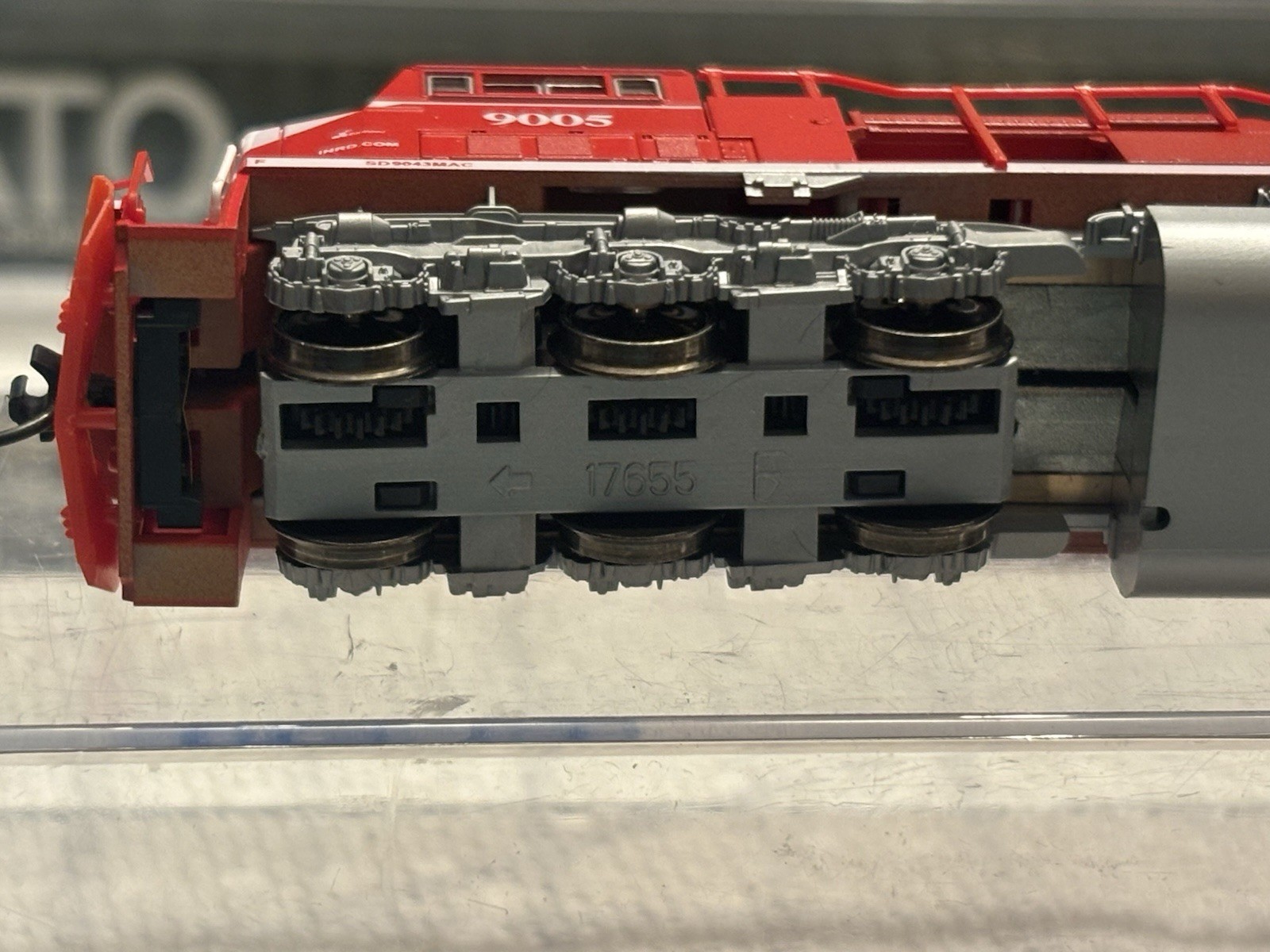 Kato SD90/43MAC INDIANA Rail Road Locomotive #9005 W/XL Sound