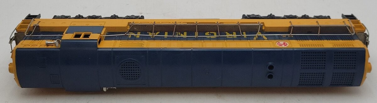 Lionel 2322 Vintage O Virginian Blue & Yellow FM Trainmaster/Box