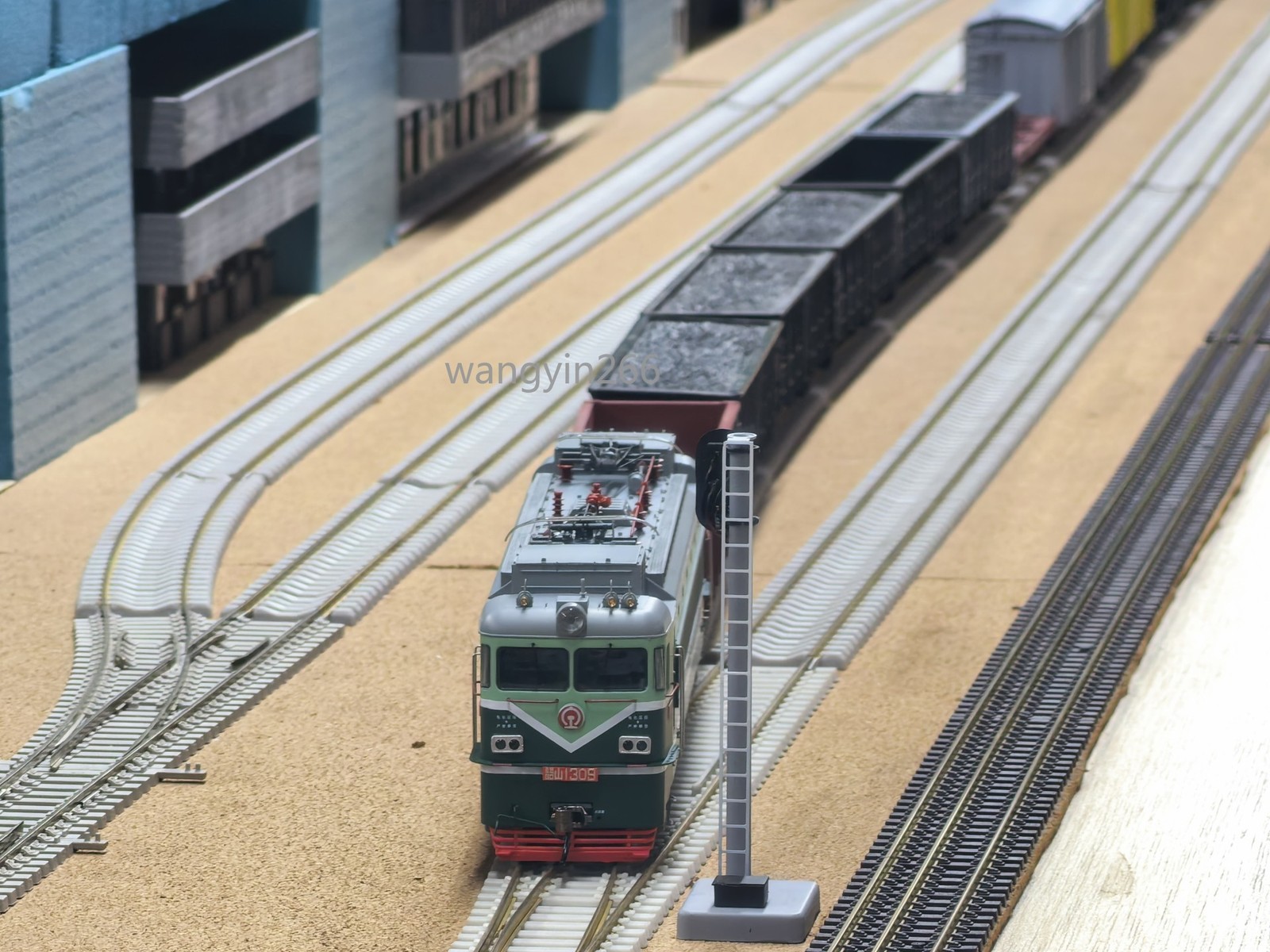 1/87 HO CMR SS1-309 Last Retired Chinese Railway Analog Electric Loco