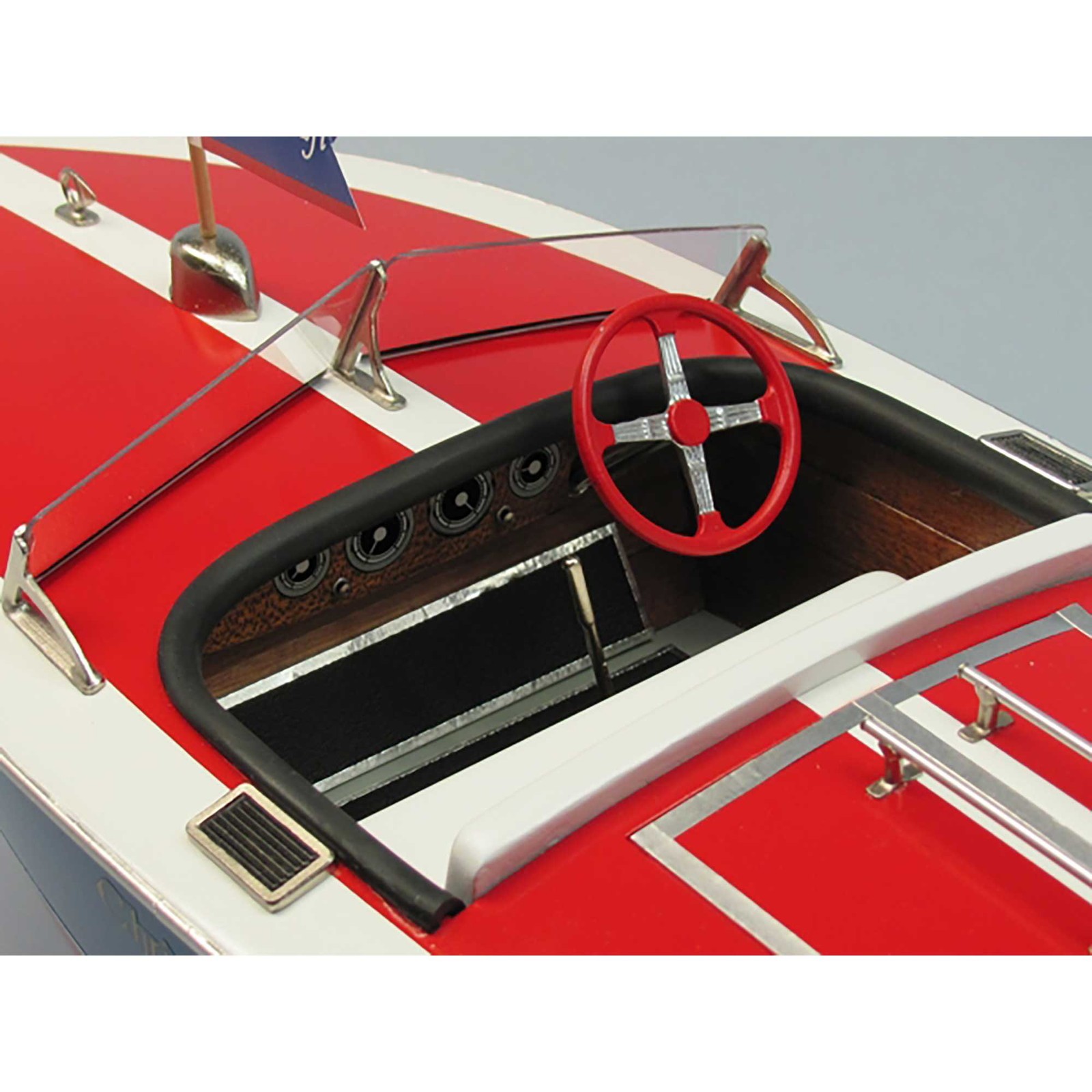 Dumas Products Inc. 24 16′ Chris-Craft Painted Racer Boat Kit DUM1263 Wooden