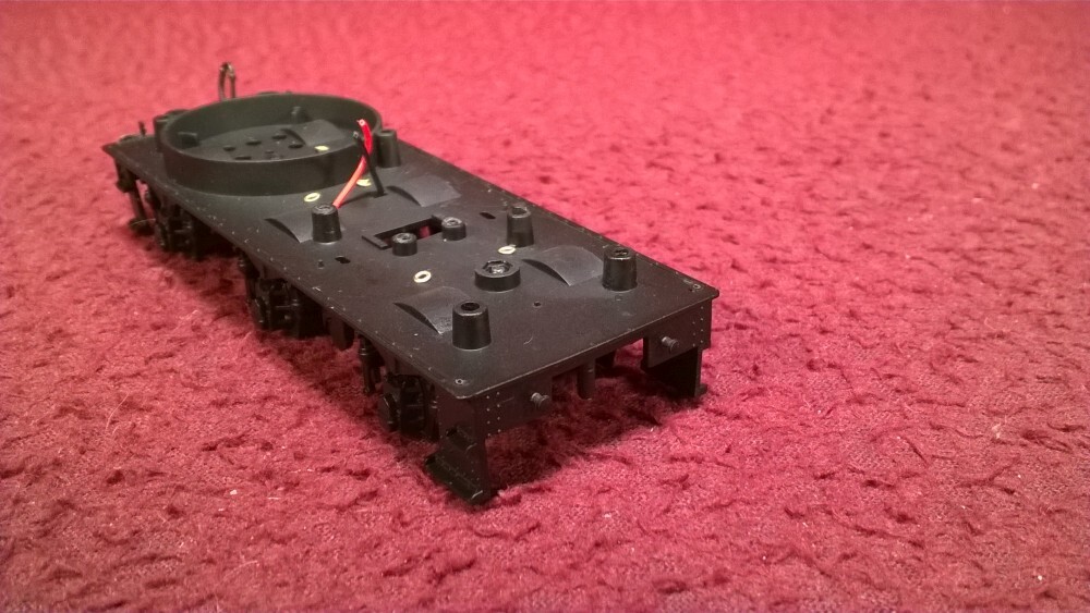 HO/OO BACHMANN EARL CLASS #3214 STEAM LOCOMOTIVE – TENDER CHASSIS