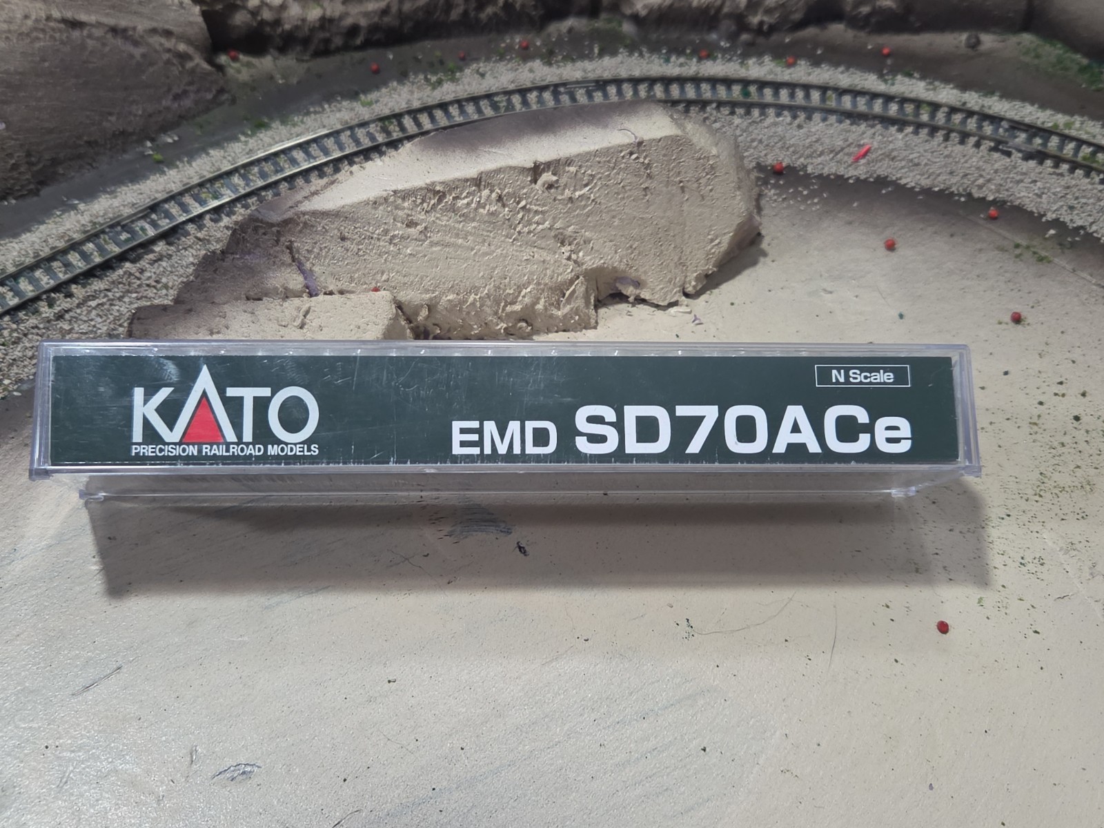 KATO N SCALE LOCOMOTIVE EMD SD70ACe D&RGW HERITAGE #1989 TESTED!