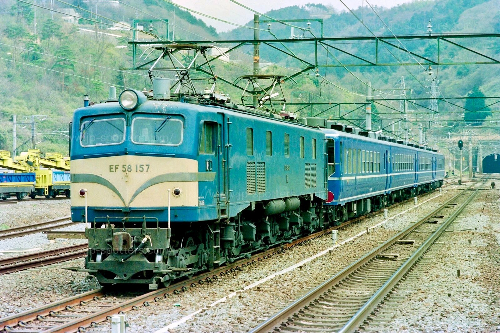 kato 3049-1 Electric Locomotive ef58, n scale, ships from USA