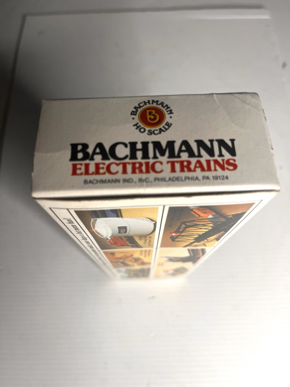 HO Scale Bachmann 61501 UP Union Pacific EMD F9 Diesel Locomotive #1468