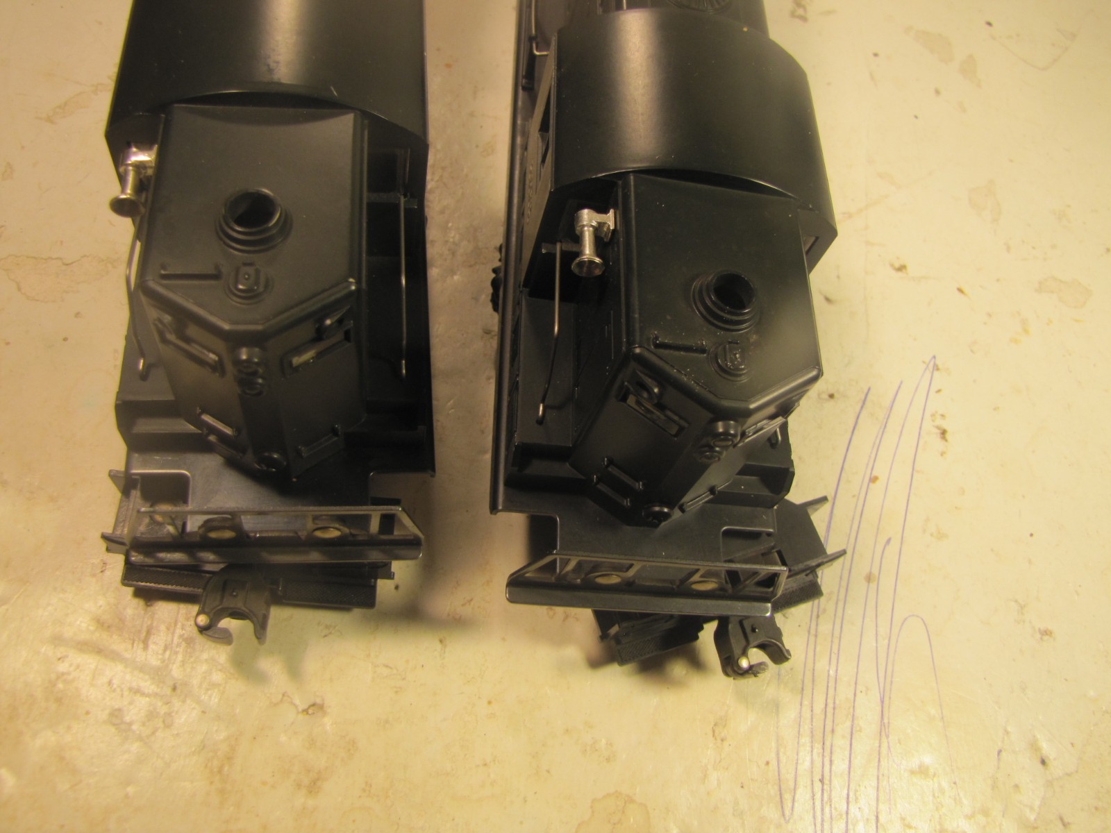 Lionel 6-8357 and 8358 Pennsylvania GP9 Diesel and Dummy in original boxes