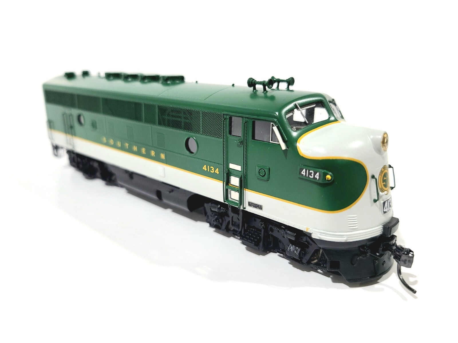 Division Point Ajin SR EMD F3A Southern Railway Green/Light Gray HO Brass Model