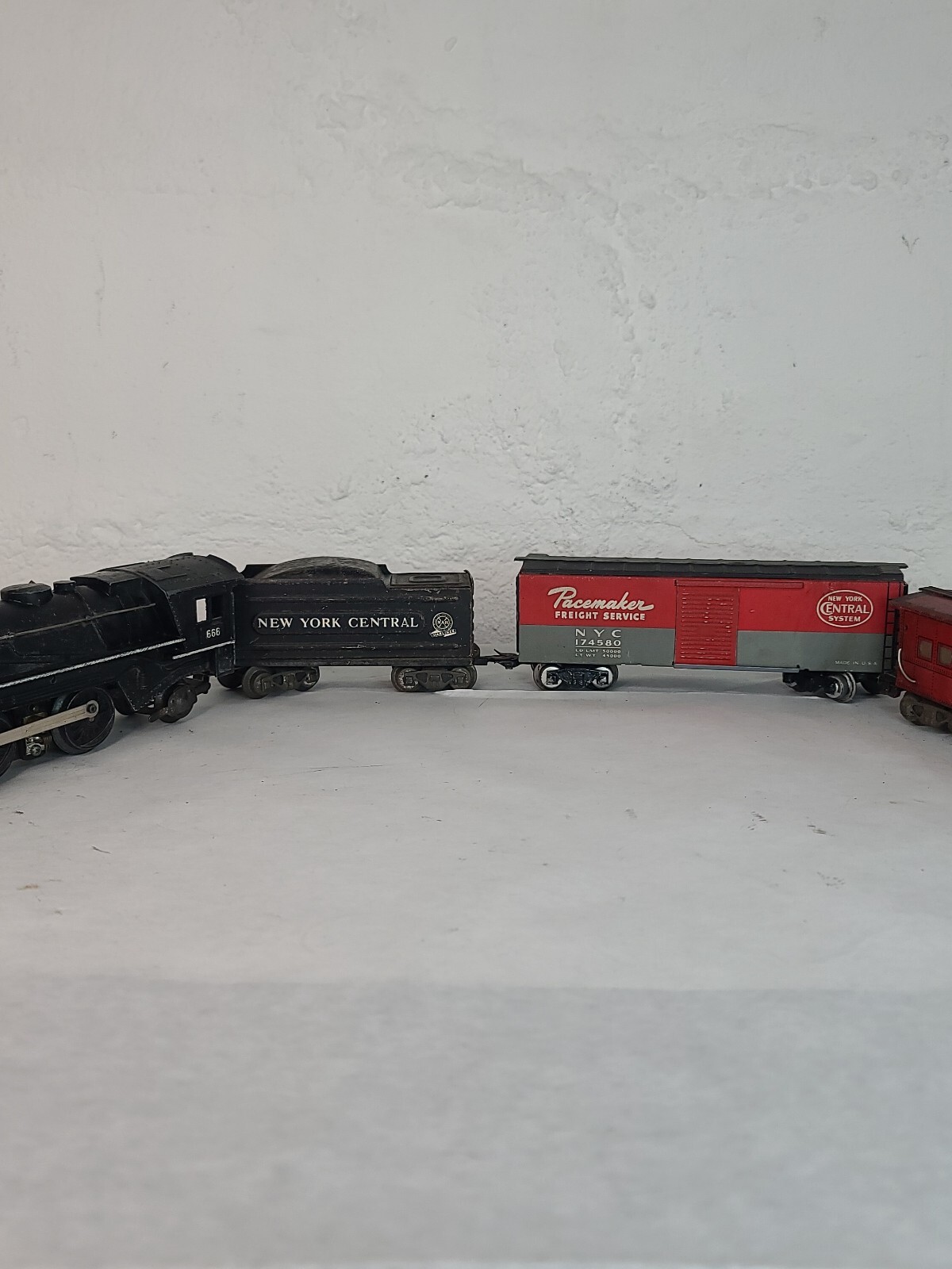 Working #666 Marx O Cast Metal 2-4-2 Steam Locomotive Tender Boxcar & Caboose