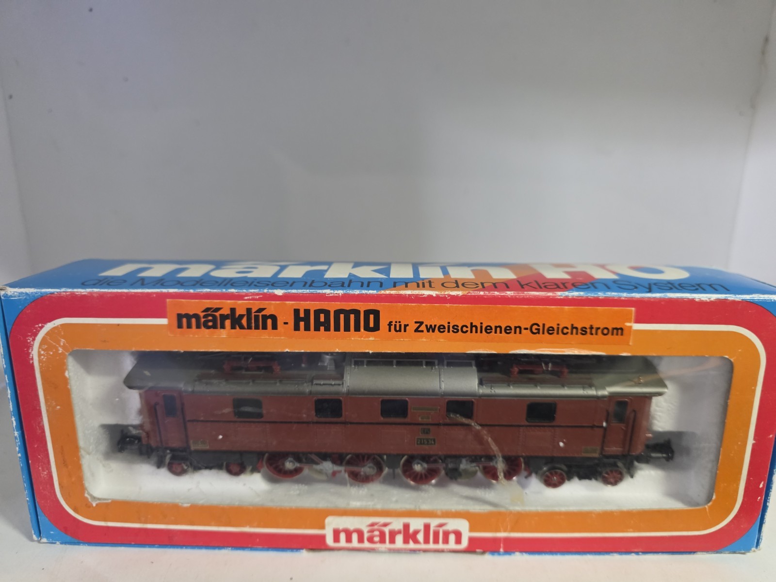 Hamo DR Ep5 Electric Locomotive 8366 HO Scale DC