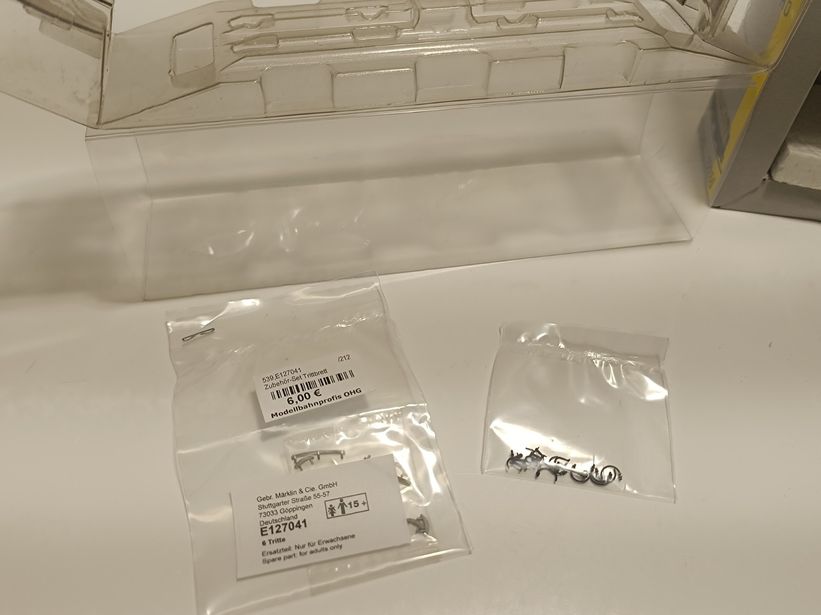 Trix 22266 Electric Locomotive E10 1240 Rheingold DB Function Tested