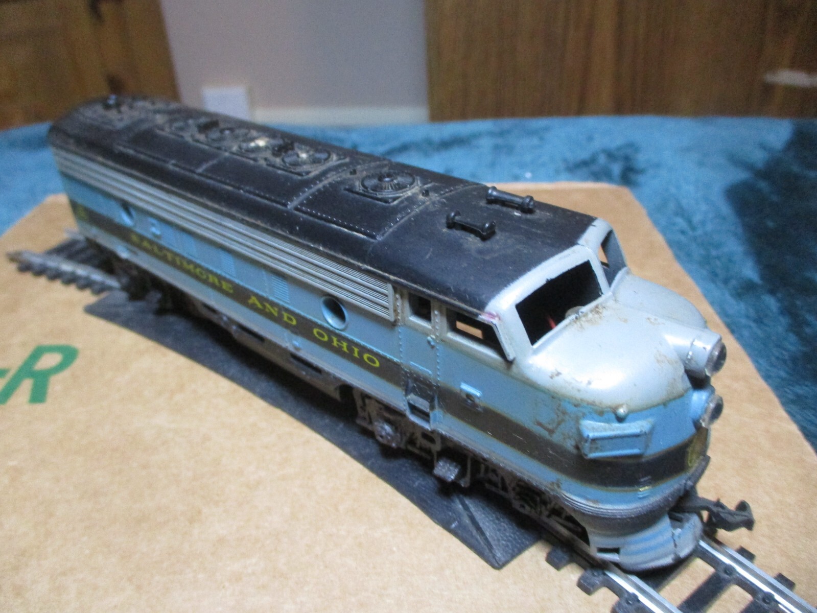 Unbranded Ho Scale 82 OP-5 B&O Baltimore & Ohio Diesel Locomotive Tested Read
