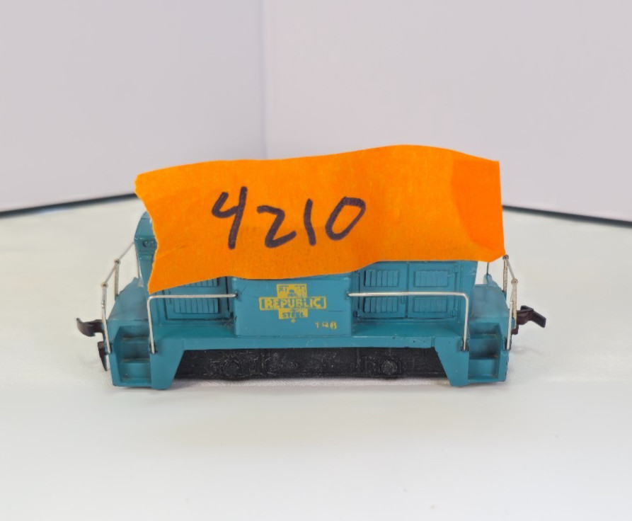 Vntg HO Scale Republic Steel No. 186 Center Cab Industrial Switcher Tested Video