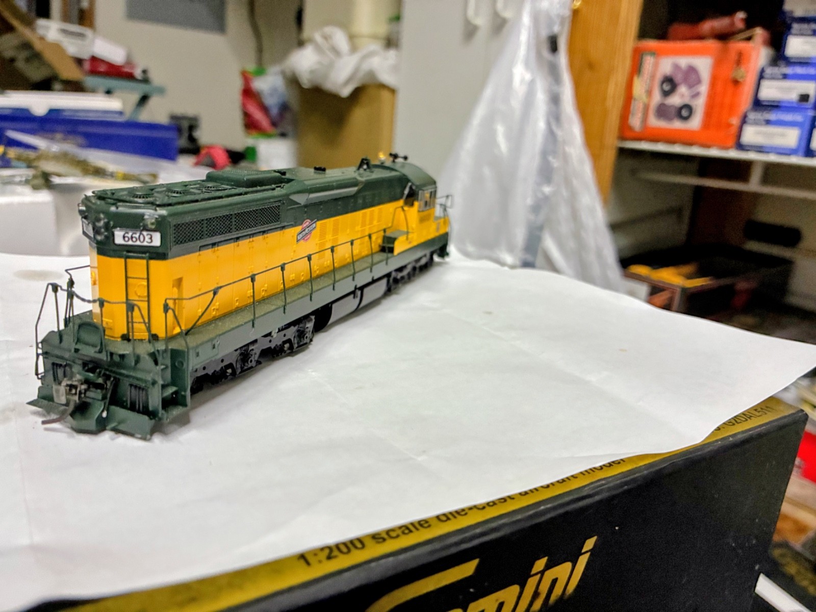 Rapido Trains SD9 Chicago Northwestern