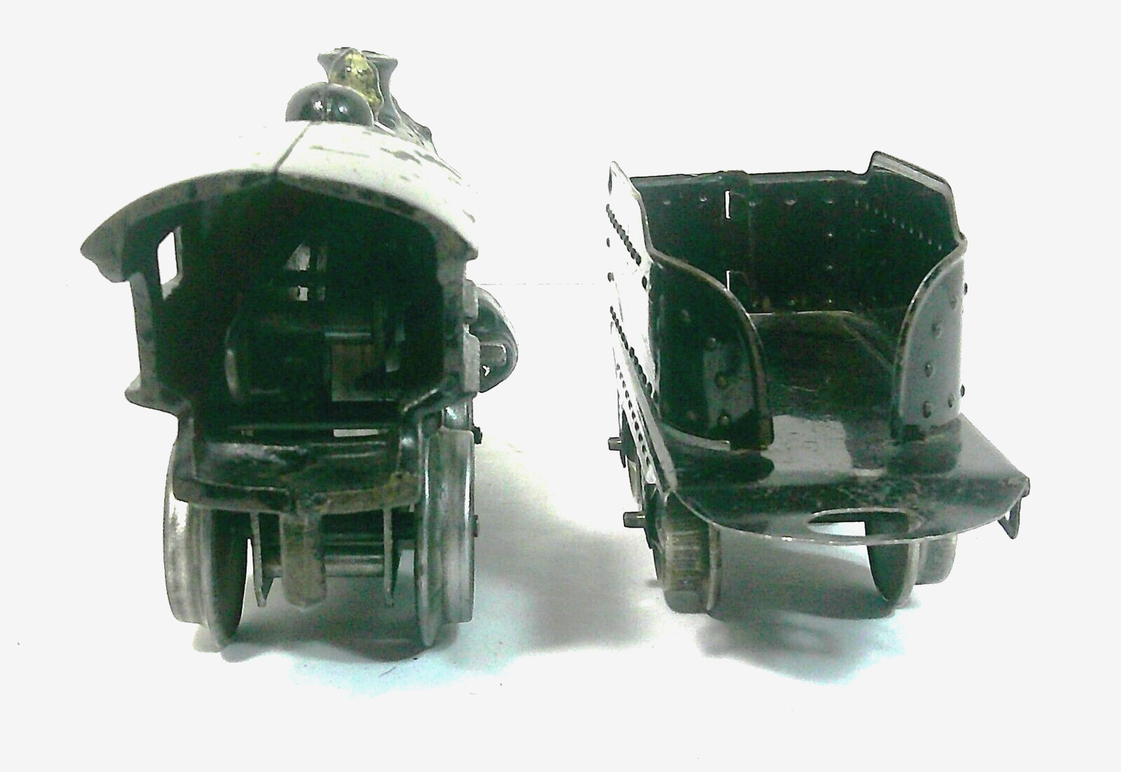 Ives #1 Cast Iron 0-4-0 Mechanical Wind-Up Steam Locomotive w/#11 Tender