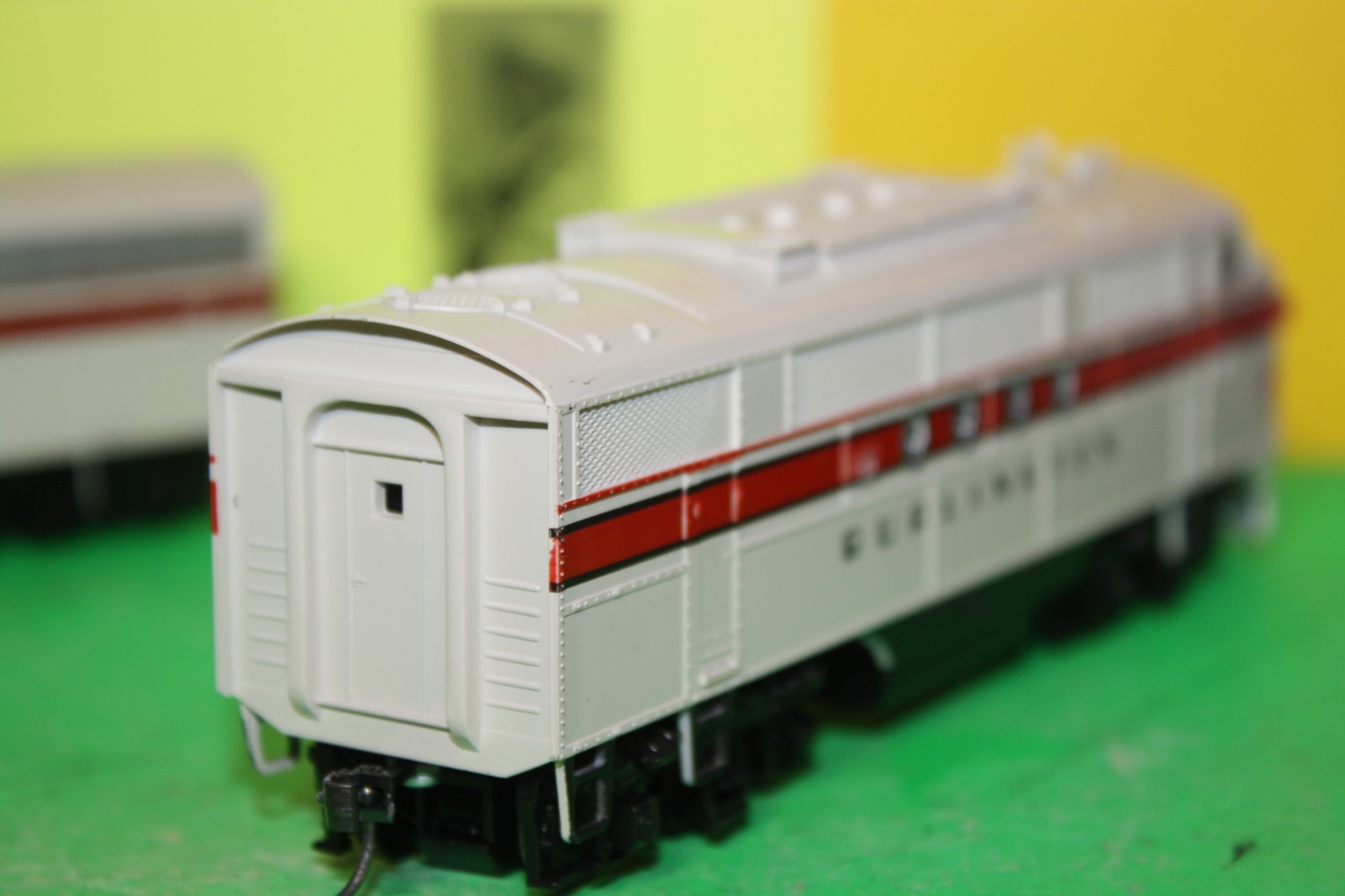 TWO HO* Stewart Burlington Tandem Locomotives- both units powered